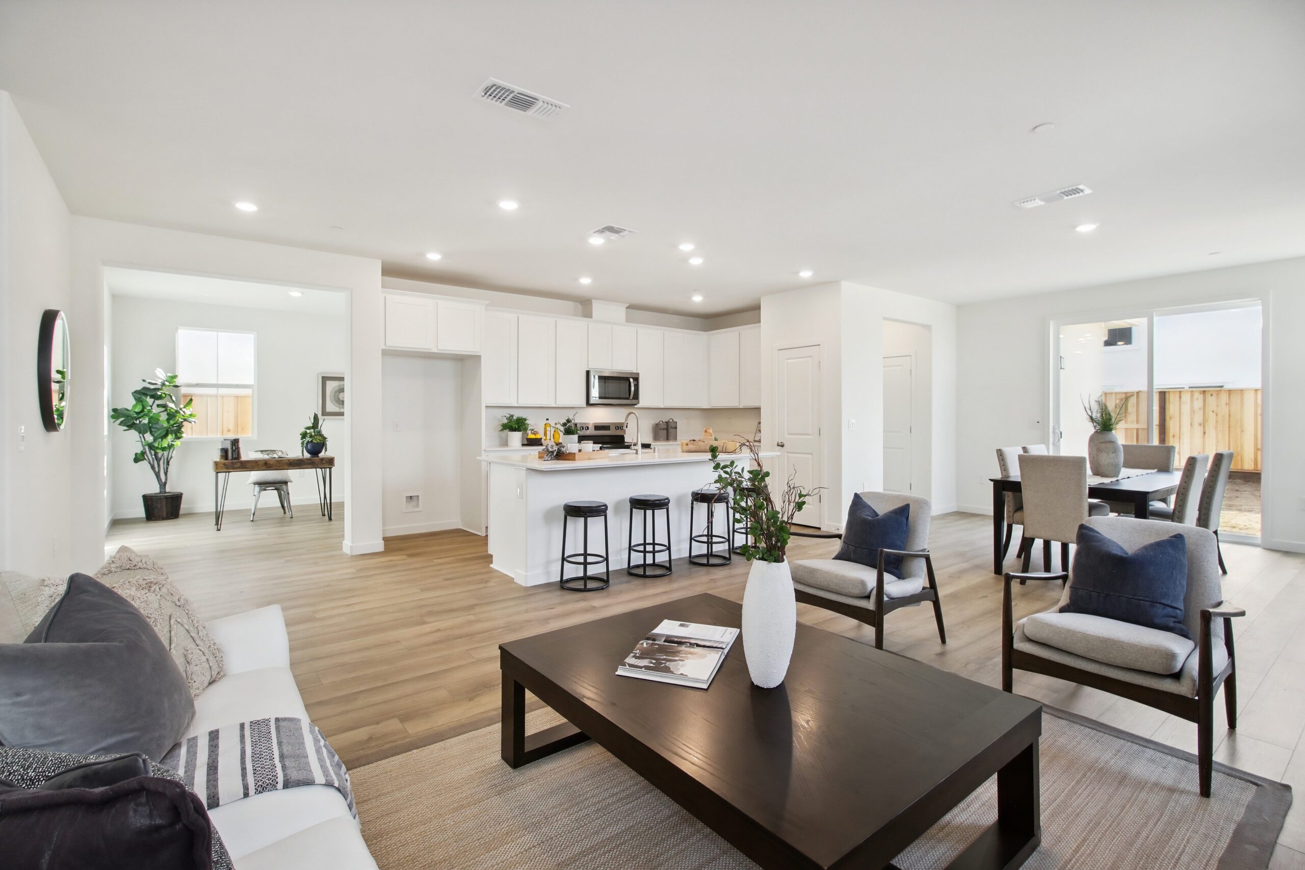 10160_Al_Meraz_Dr_Elk_Grove_3