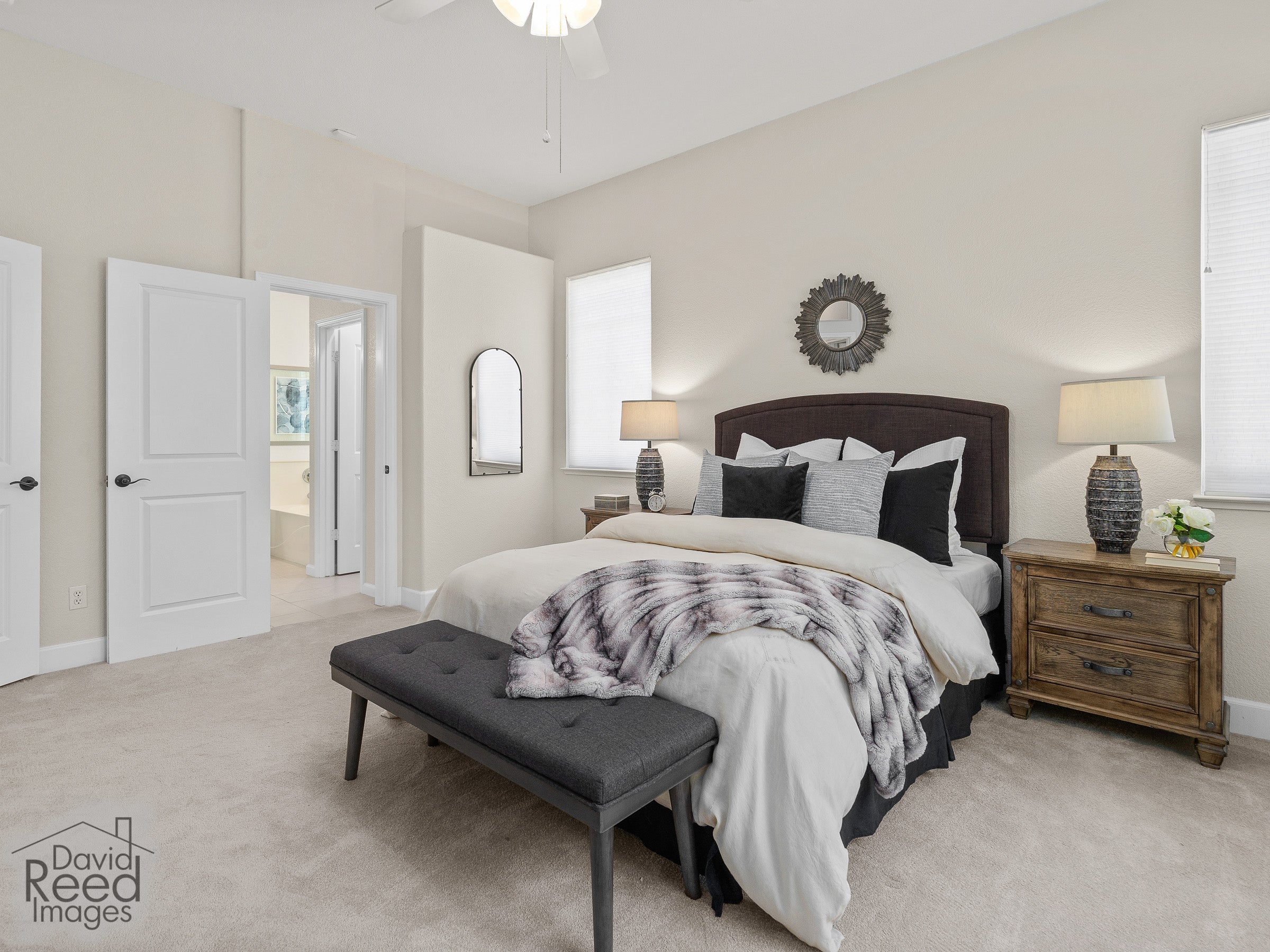 1034_BrockCircle_Int_Bedroom1_1_03