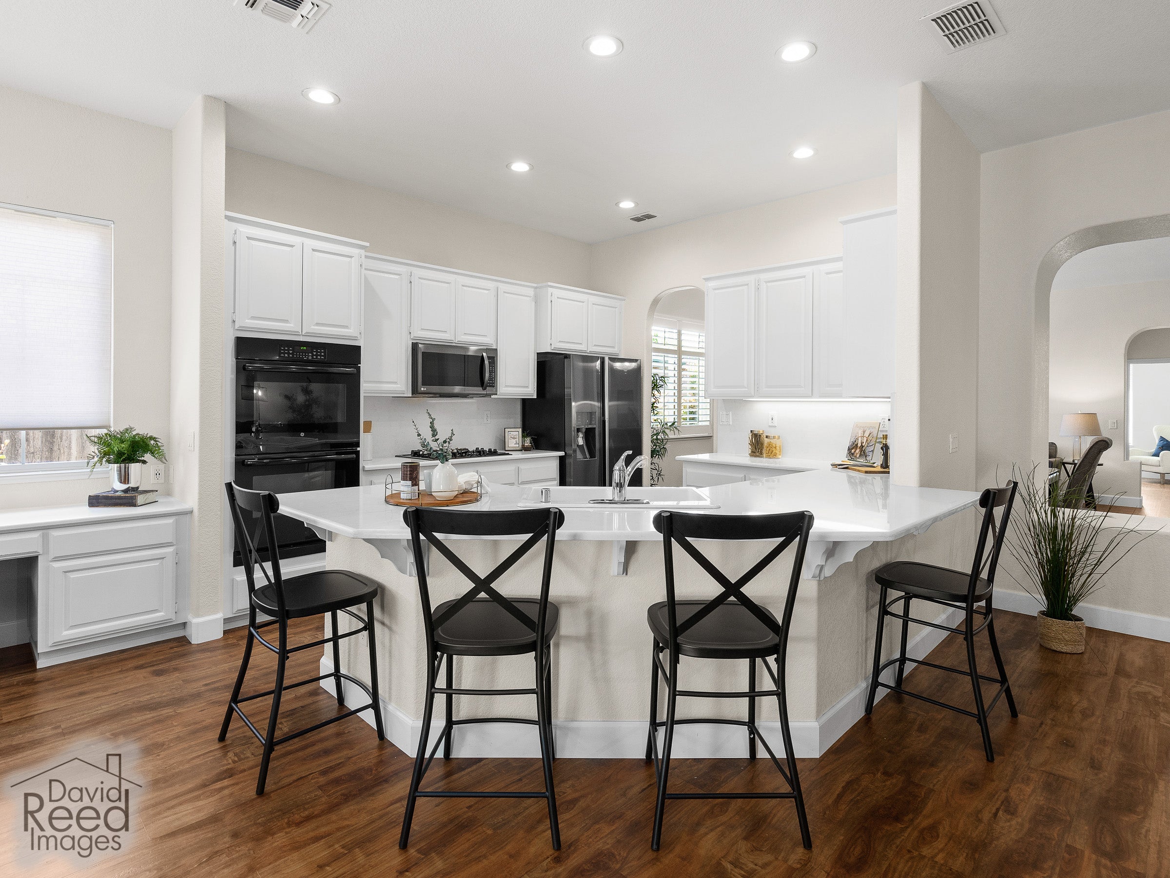 1034_BrockCircle_Int_Kitchen_1_01