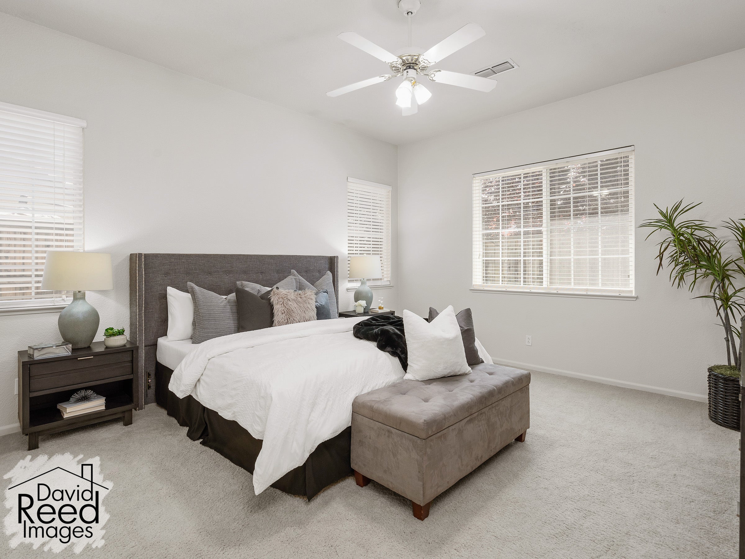 1045_BrockCircle_Int_Bedroom1_1_01