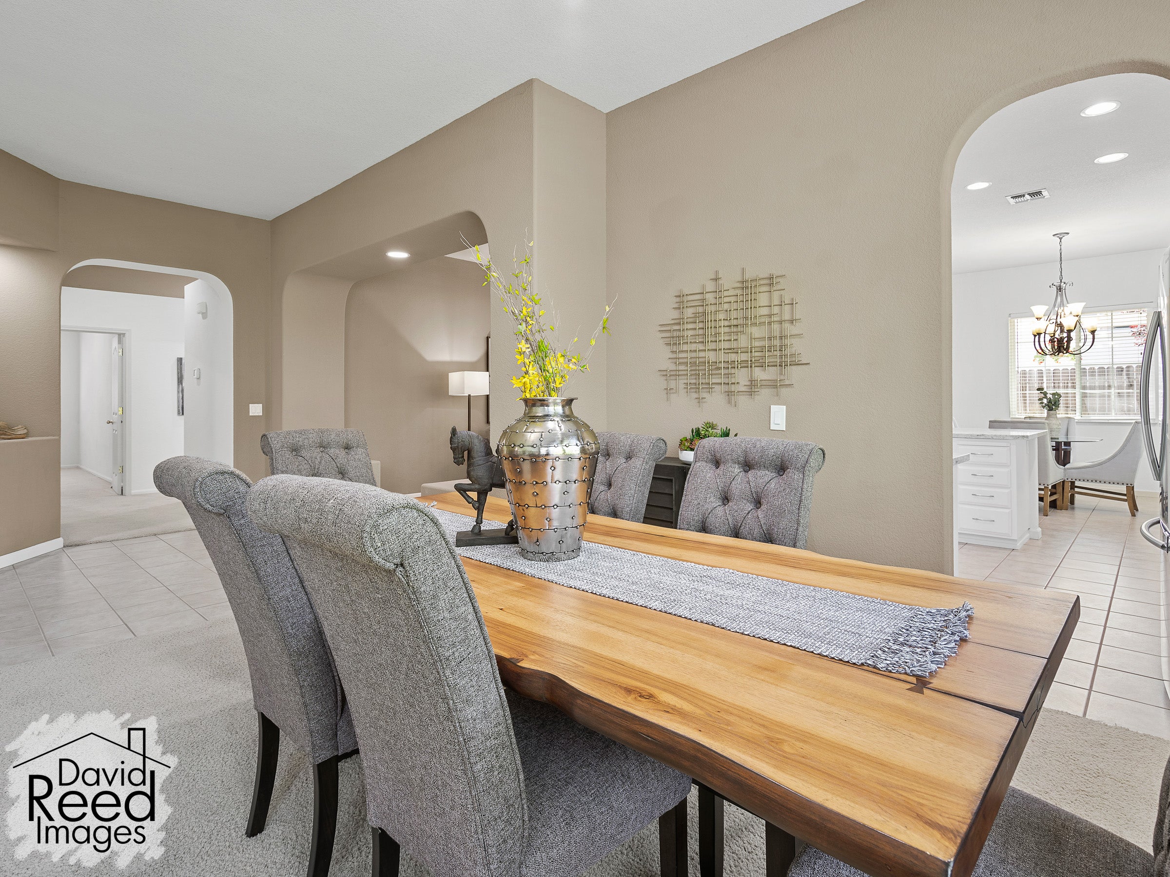 1045_BrockCircle_Int_DiningRoom_1_03