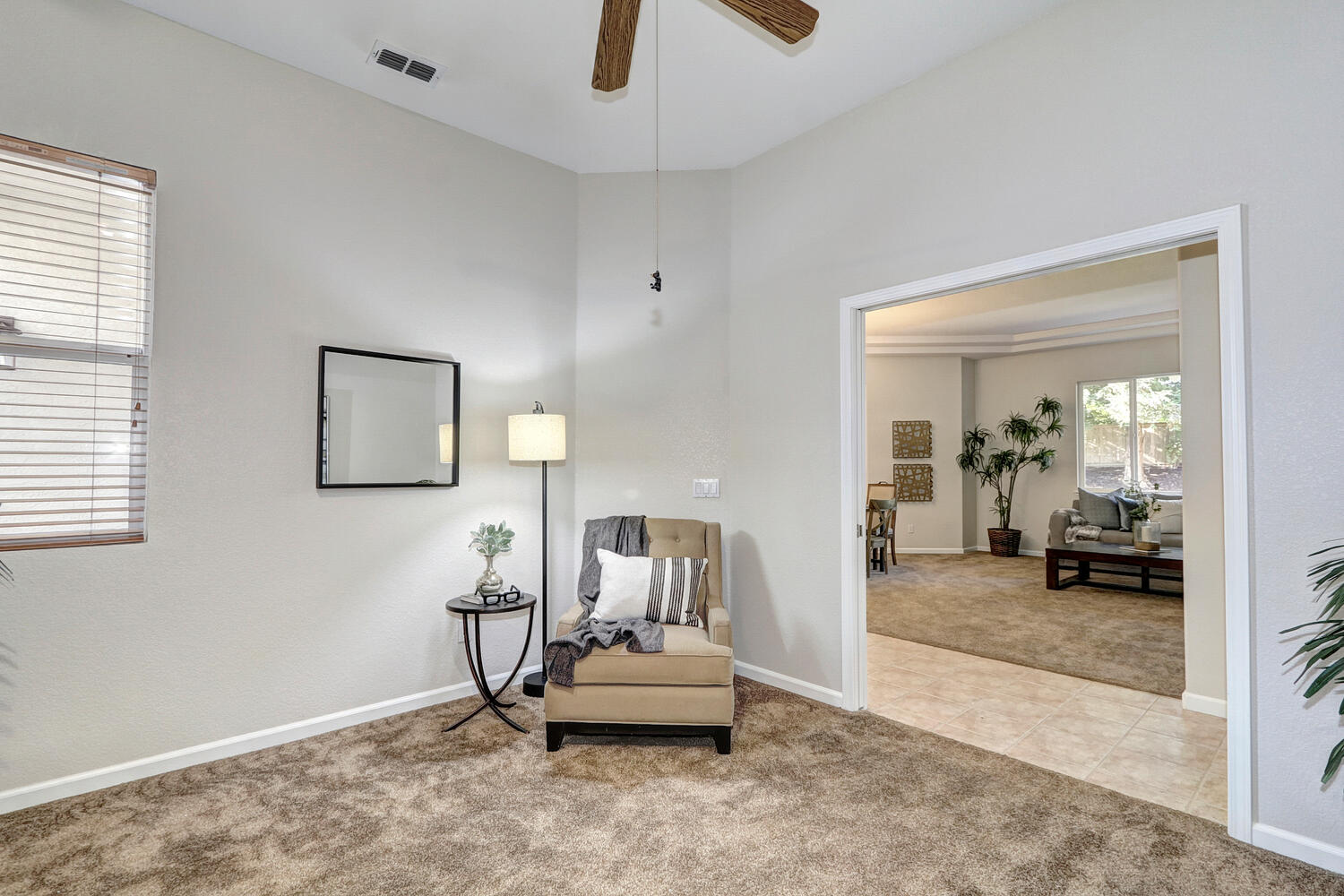 1216_Beckett_Dr_Roseville_CA-large-018-017-017-1500x1000-72dpi