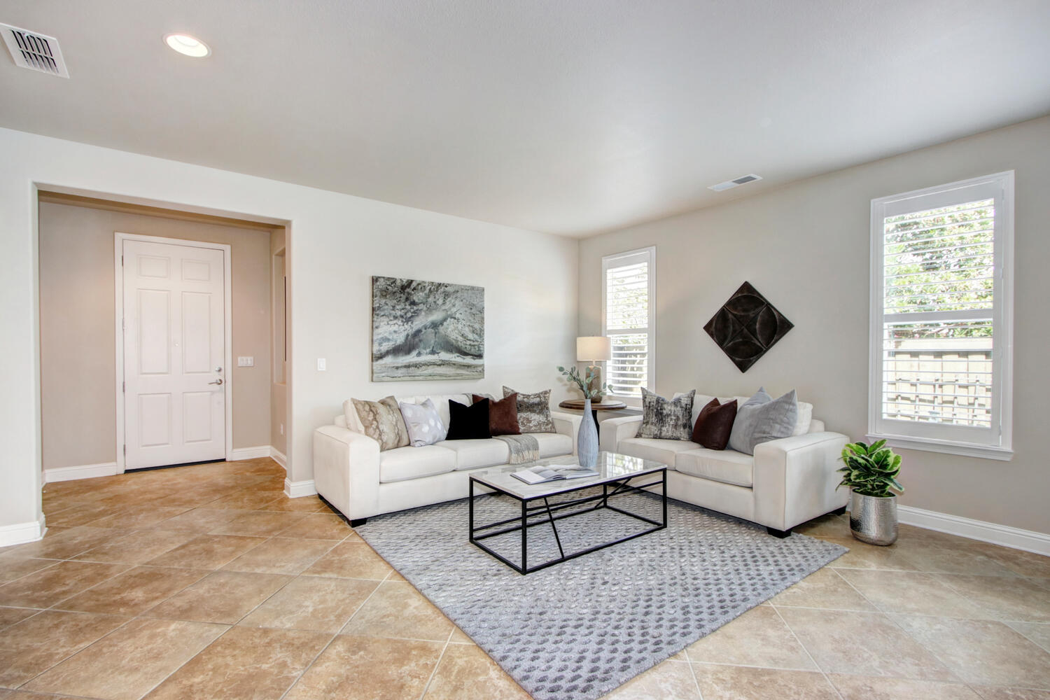 156_Dodbrook_Ct_Roseville_CA-large-011-017-011-1500x1000-72dpi