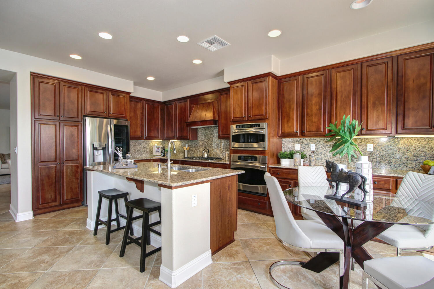 156_Dodbrook_Ct_Roseville_CA-large-019-022-019-1500x1000-72dpi