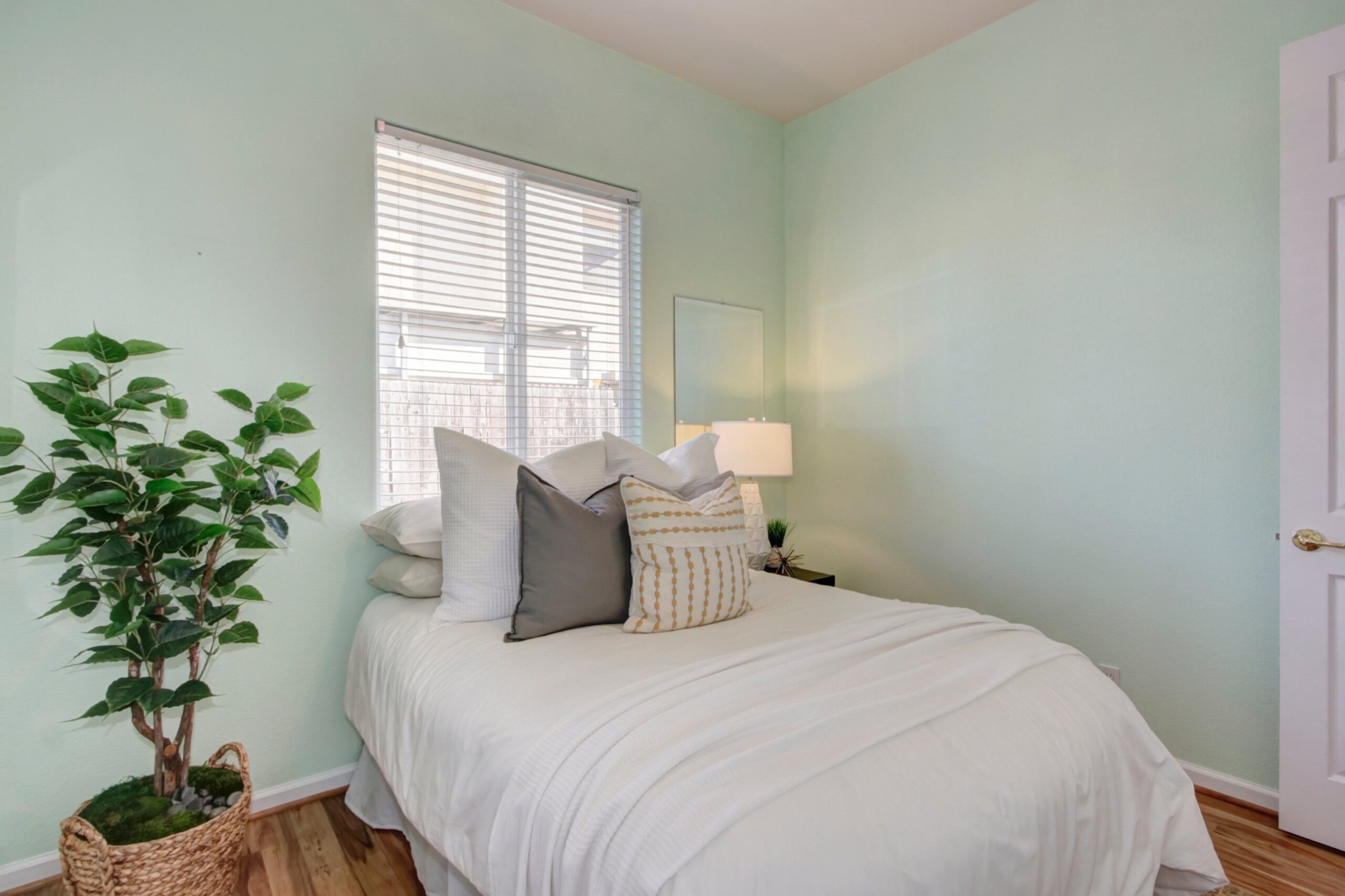 1710_Larkflower_Way_Lincoln_10