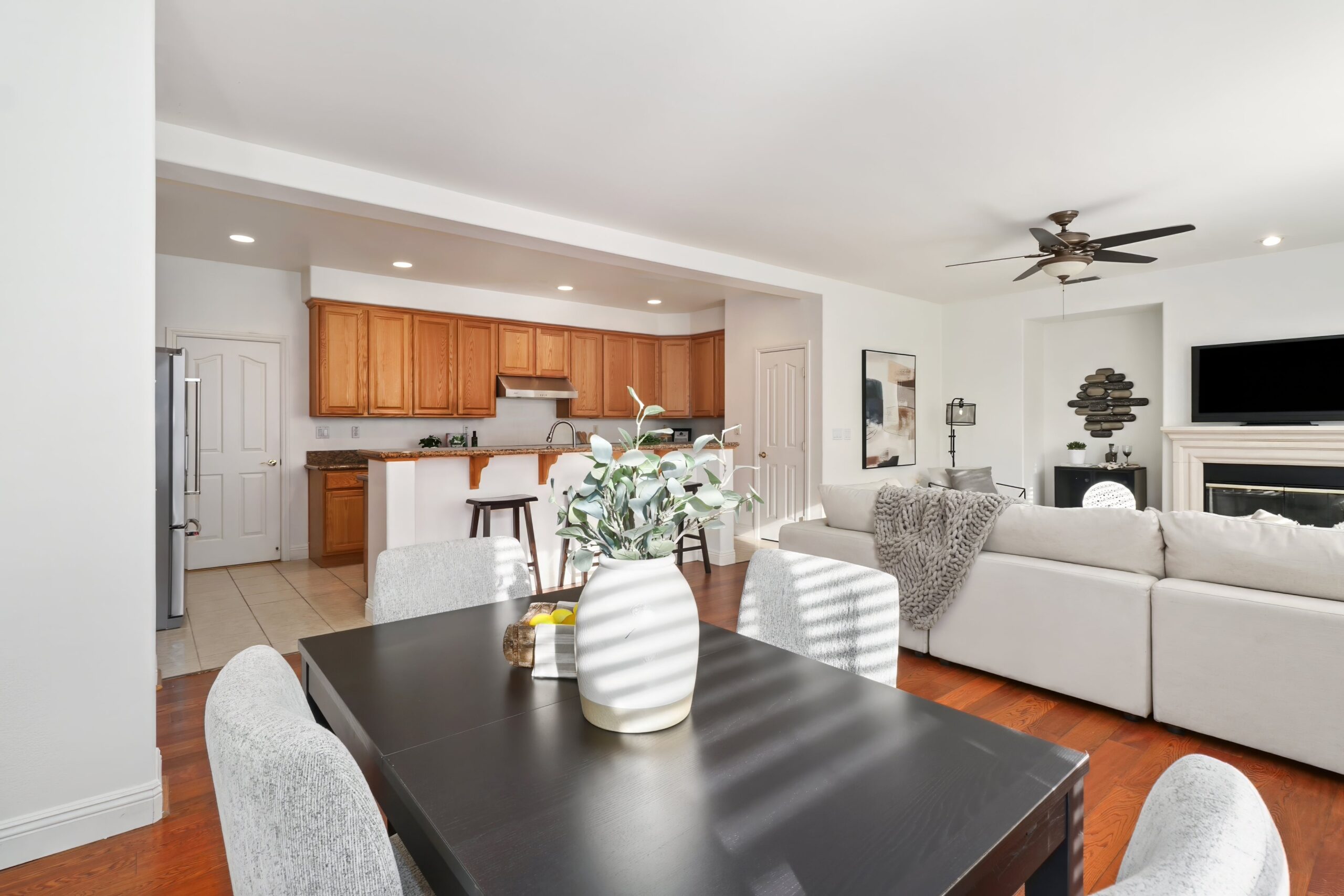 1740_Dornie_Cir_Folsom_5