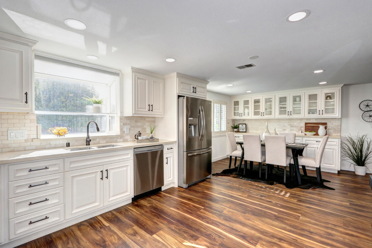 2474_Knightwood_Way_Rancho-large-015-015-015-1500x1000-72dpi