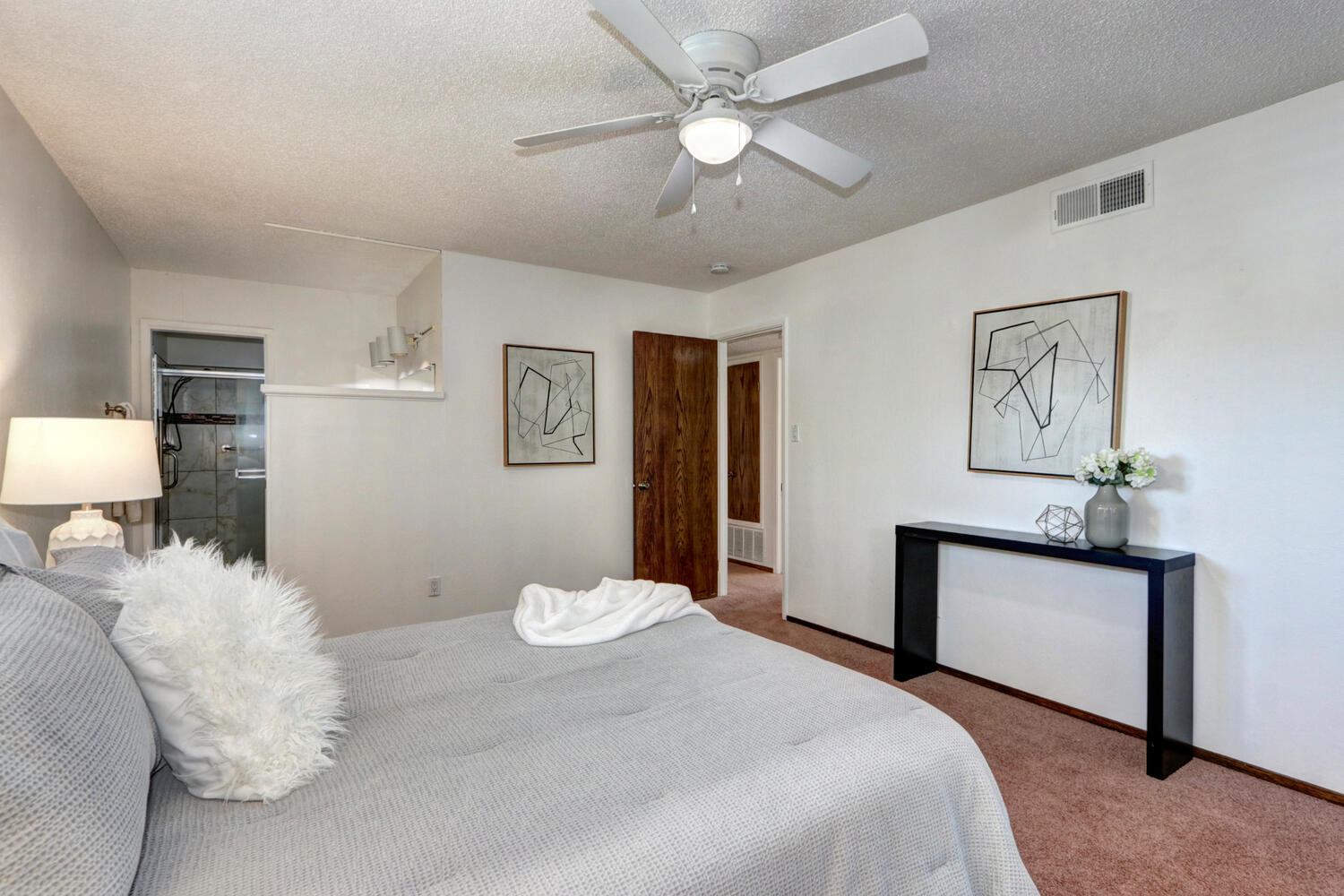2474_Knightwood_Way_Rancho-large-026-027-026-1500x1000-72dpi
