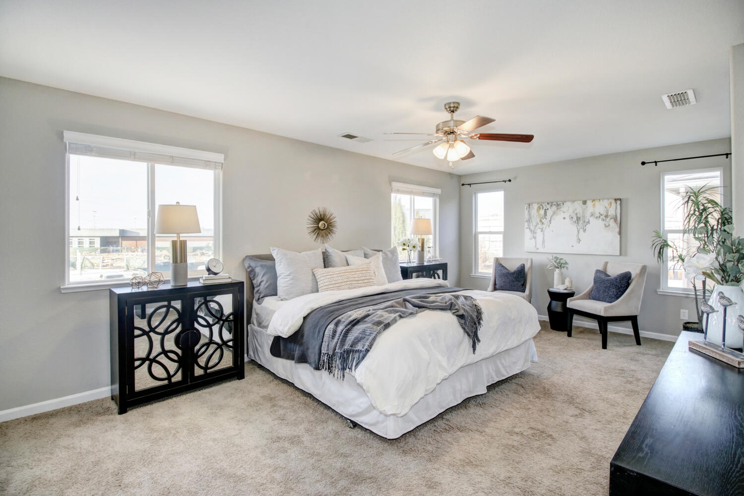 2572_Woodfield_Way_Roseville-large-017-026-017-1500x1000-72dpi