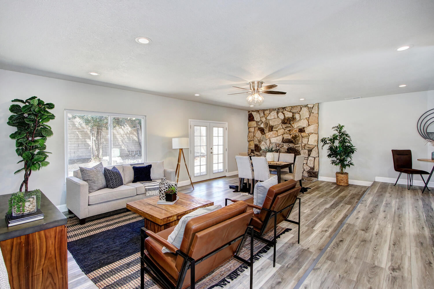 2800_Marmor_Ct_Sacramento_CA-large-006-007-006-1500x1000-72dpi