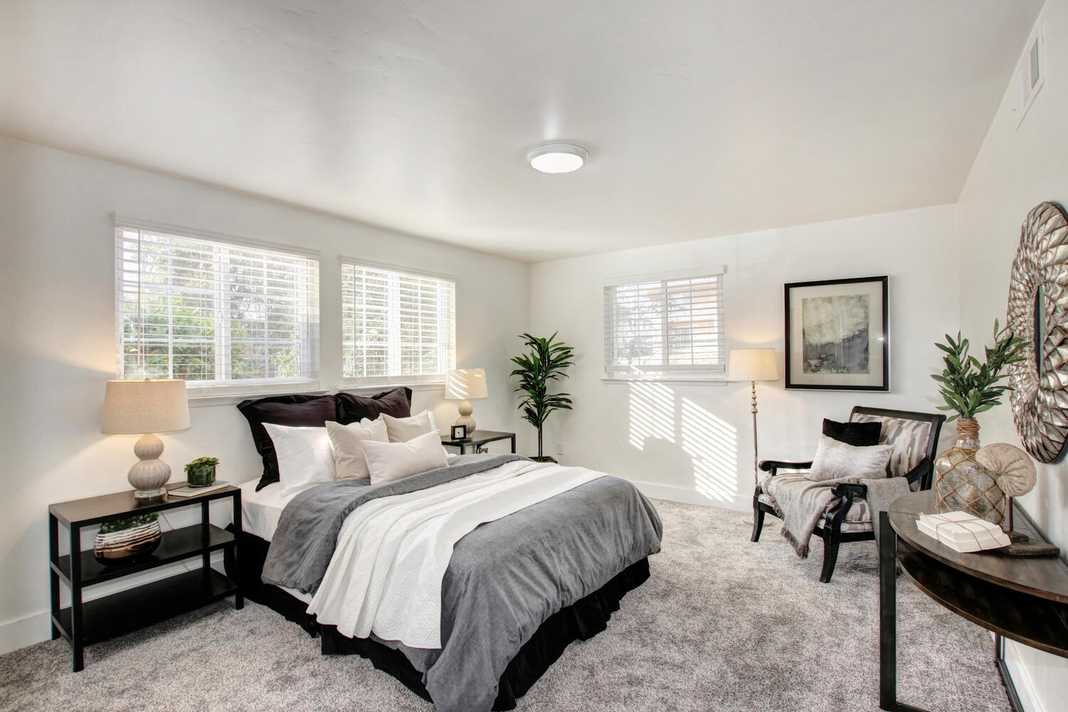 305_Castle_Ct_Roseville_CA-large-024-028-024-1500x1000-72dpi