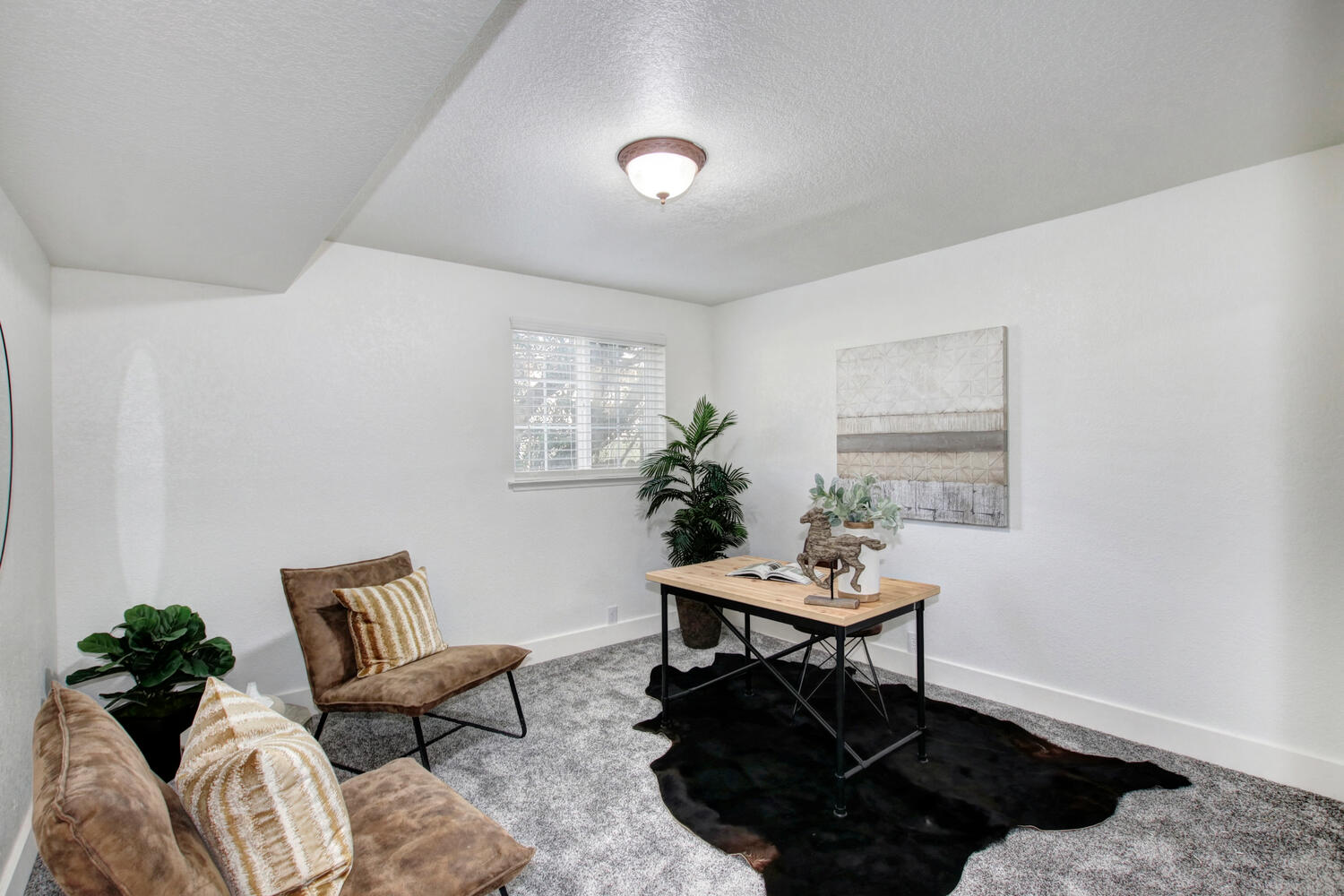 305_Castle_Ct_Roseville_CA-large-027-027-027-1500x1000-72dpi