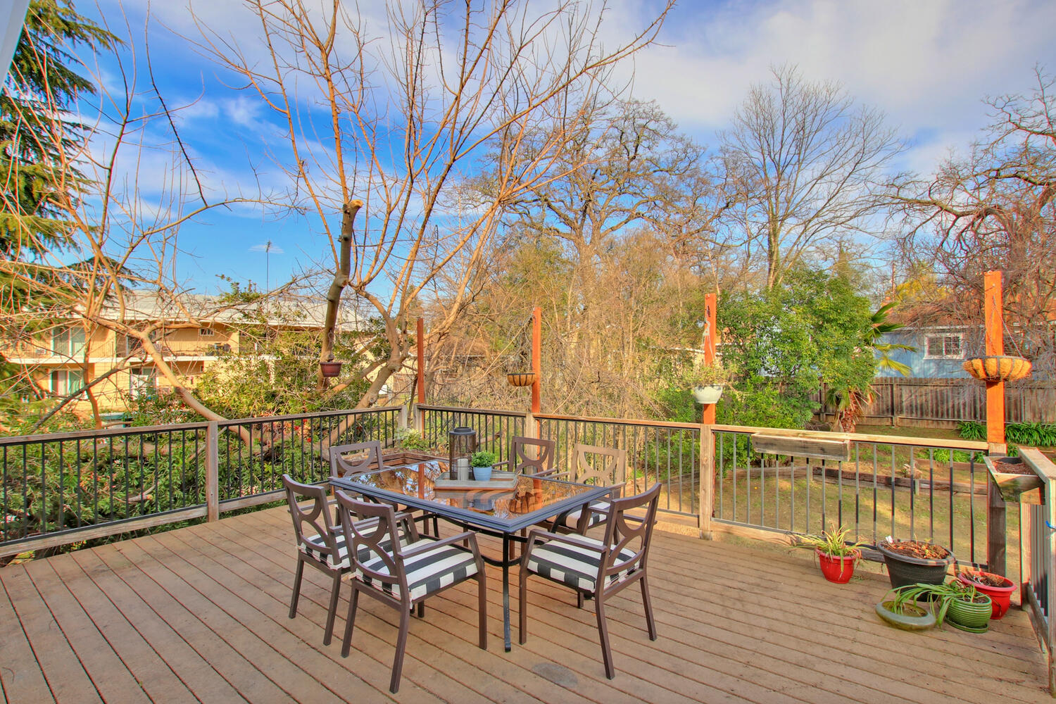 305_Castle_Ct_Roseville_CA-large-031-036-031-1500x1000-72dpi