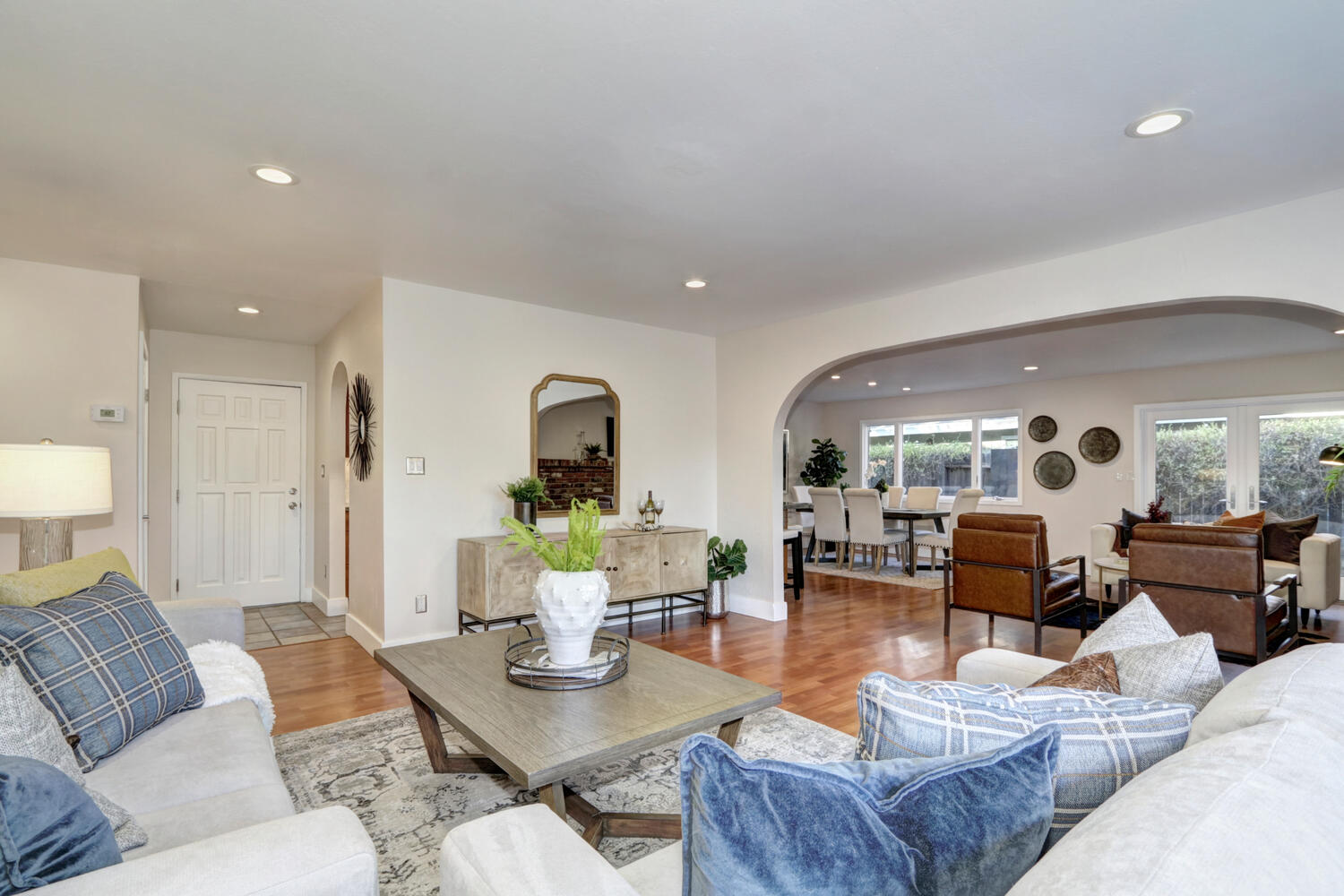 3302_Breton_Ave_Davis_CA_95616-large-008-007-008-1500x1000-72dpi