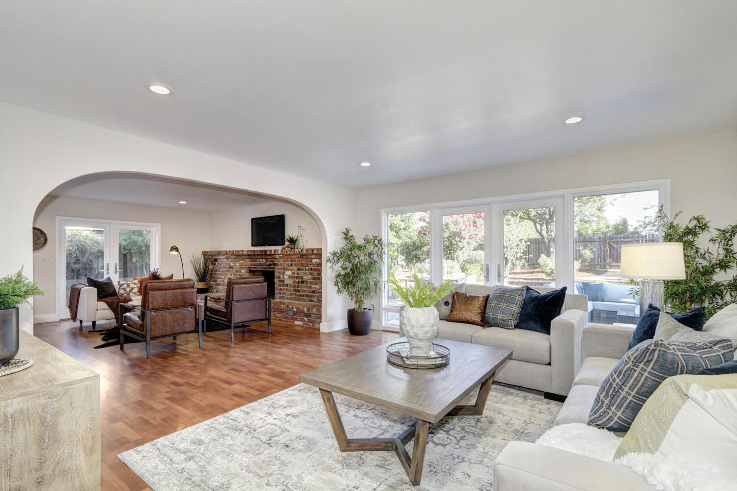 3302_Breton_Ave_Davis_CA_95616-large-009-011-009-1500x1000-72dpi
