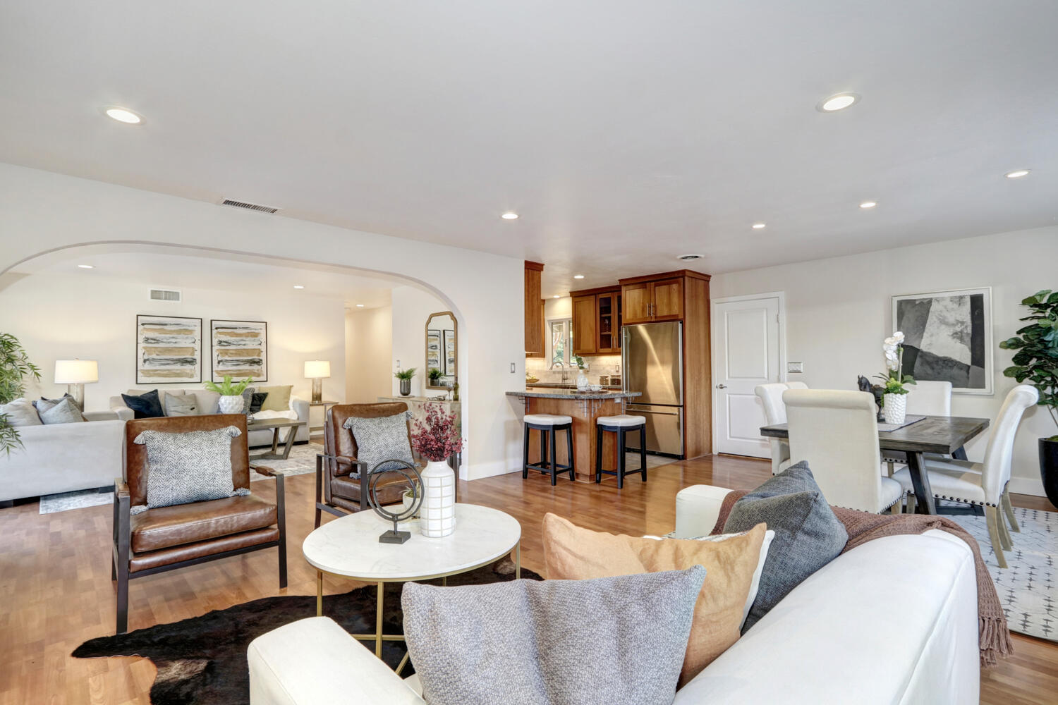 3302_Breton_Ave_Davis_CA_95616-large-013-012-013-1500x1000-72dpi