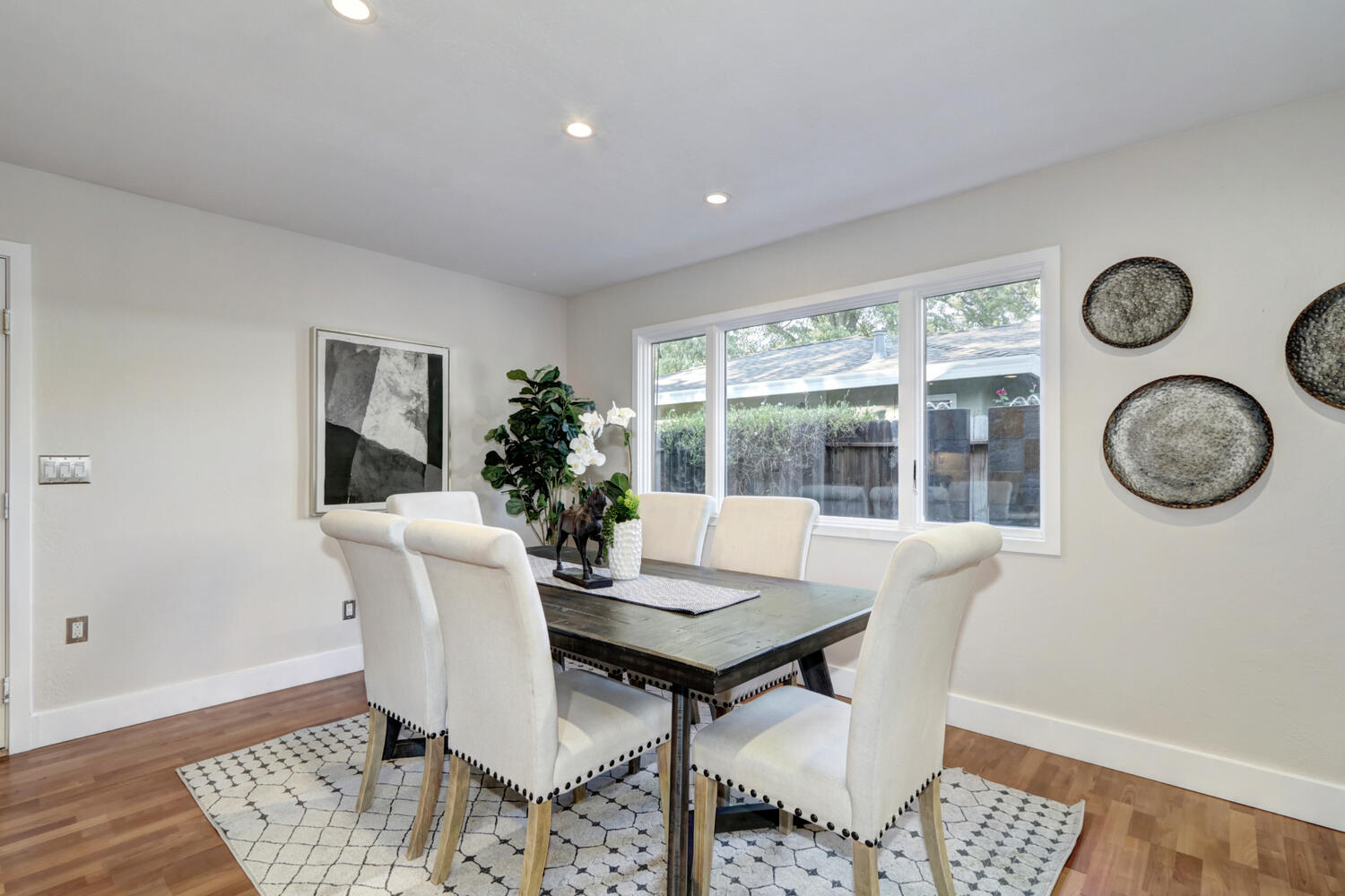 3302_Breton_Ave_Davis_CA_95616-large-015-016-015-1500x1000-72dpi