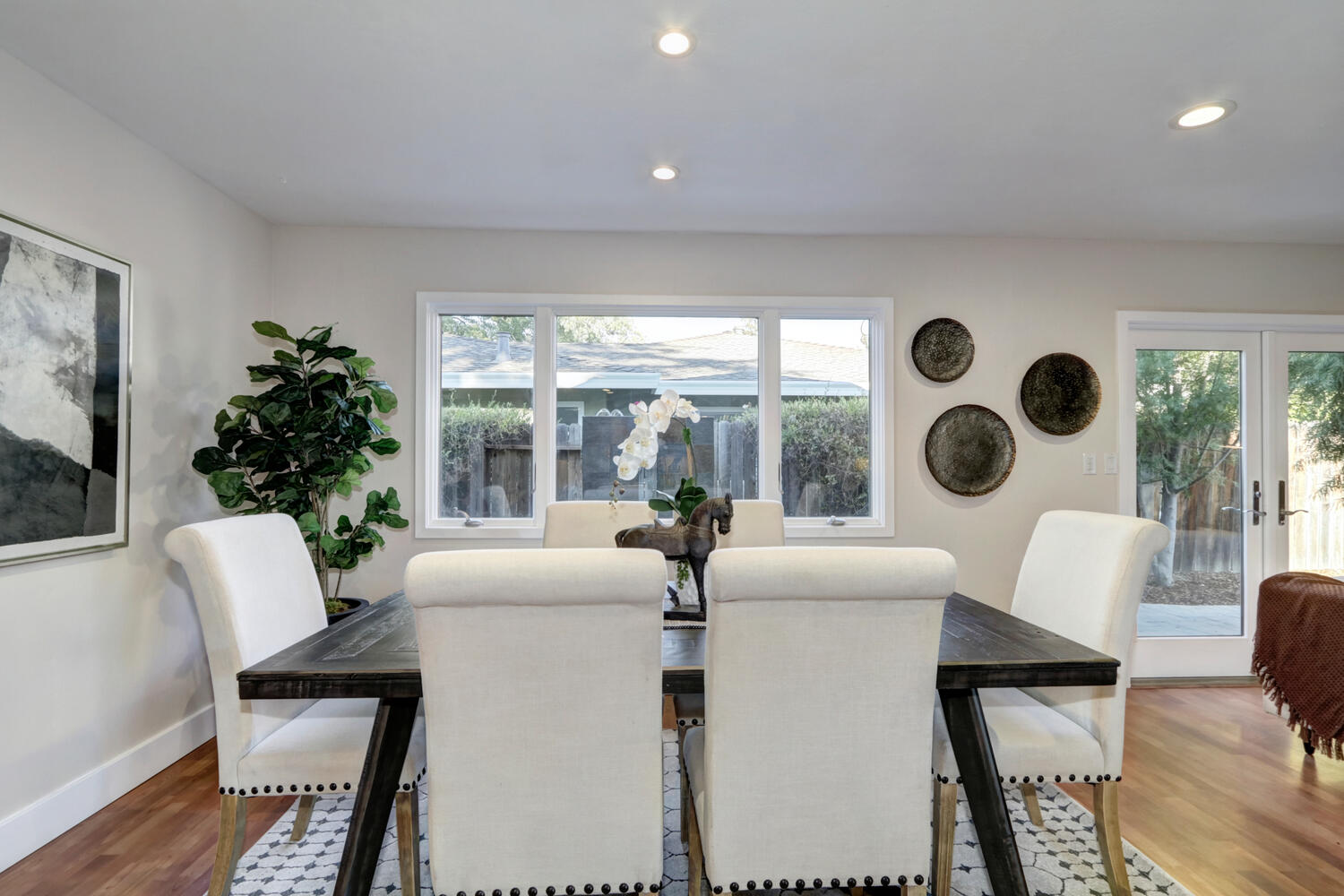 3302_Breton_Ave_Davis_CA_95616-large-016-015-016-1500x1000-72dpi