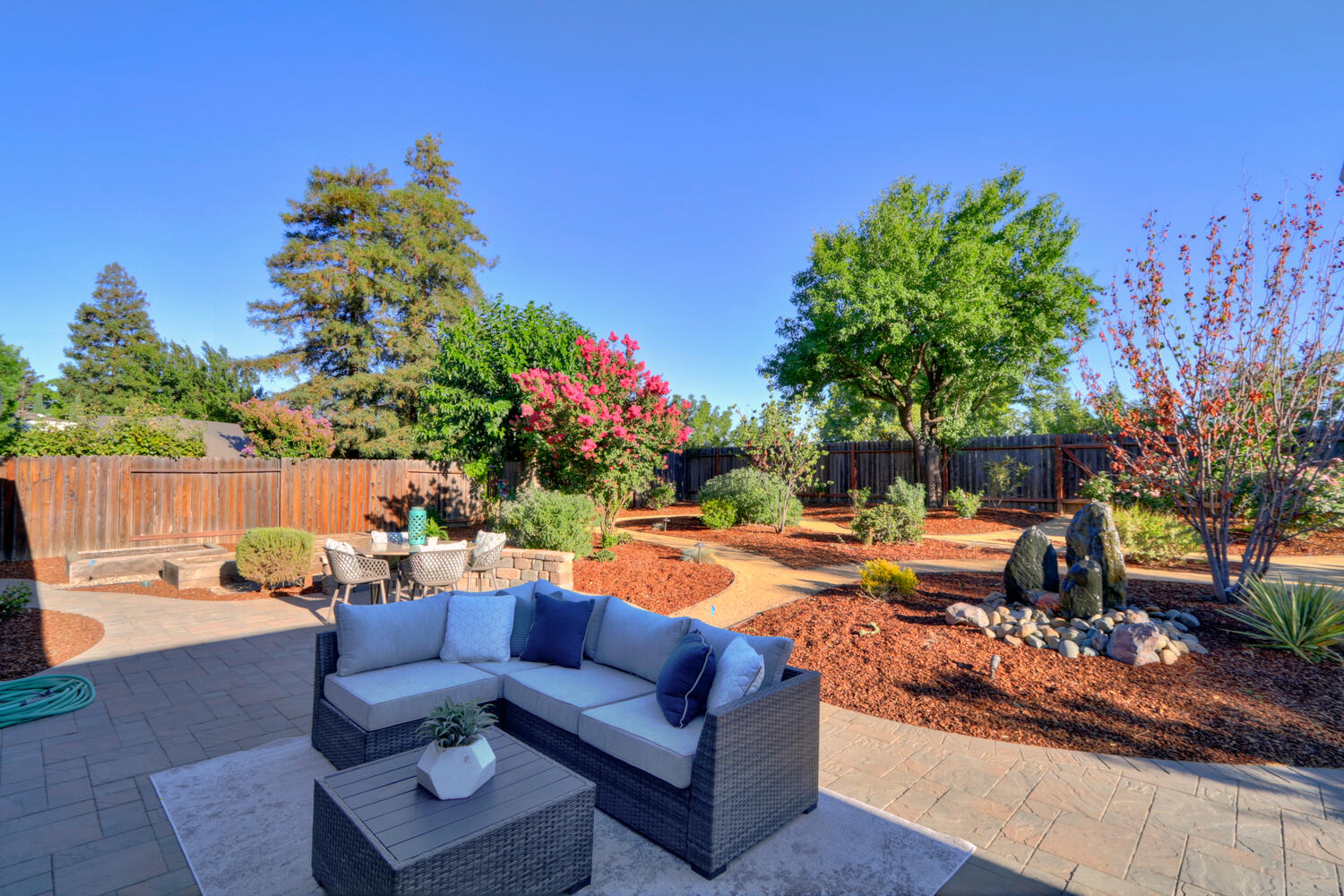 3302_Breton_Ave_Davis_CA_95616-large-044-042-044-1500x1000-72dpi