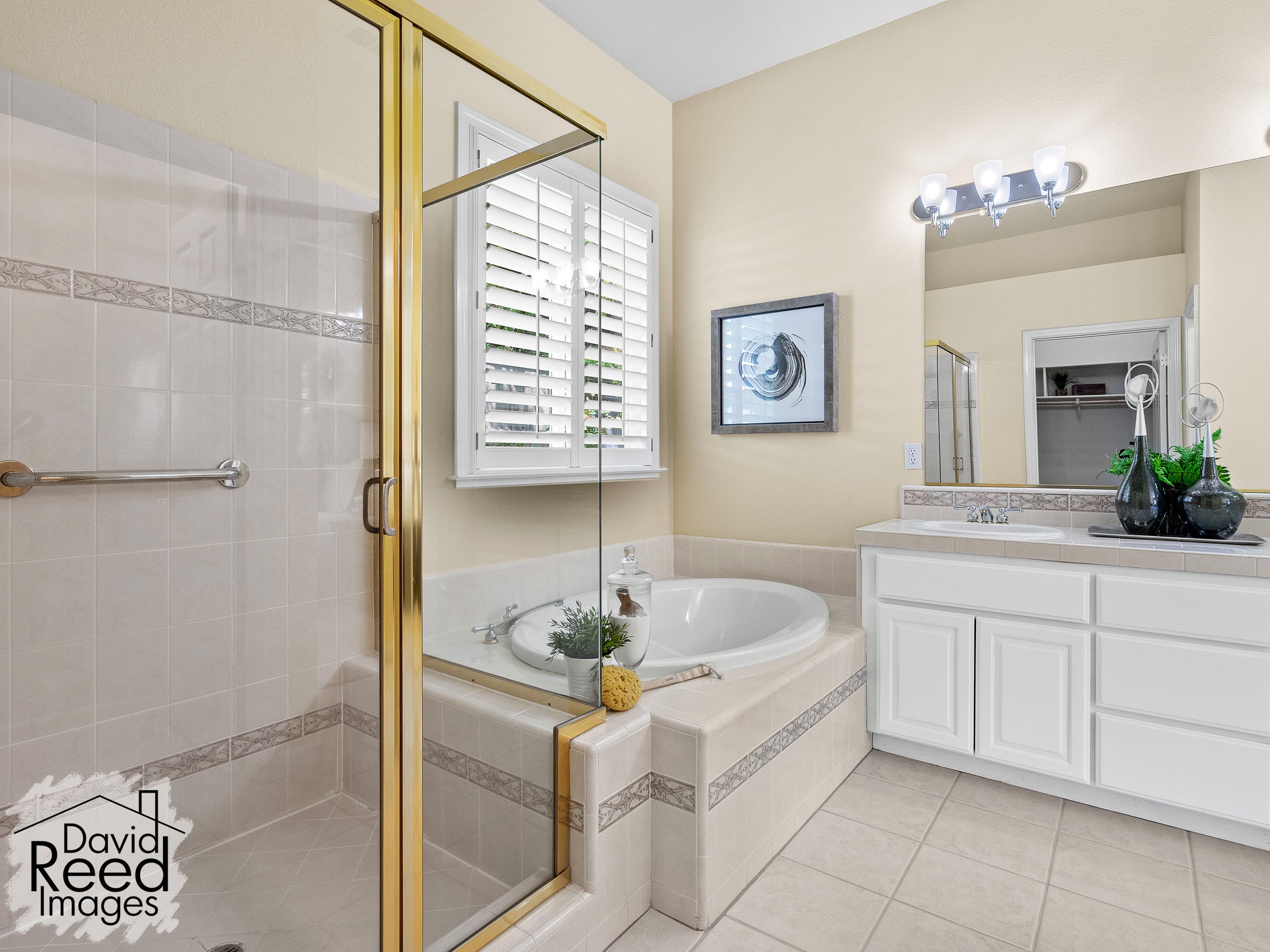 3957_IronwoodDrive_Int_Bedroom1_1_07