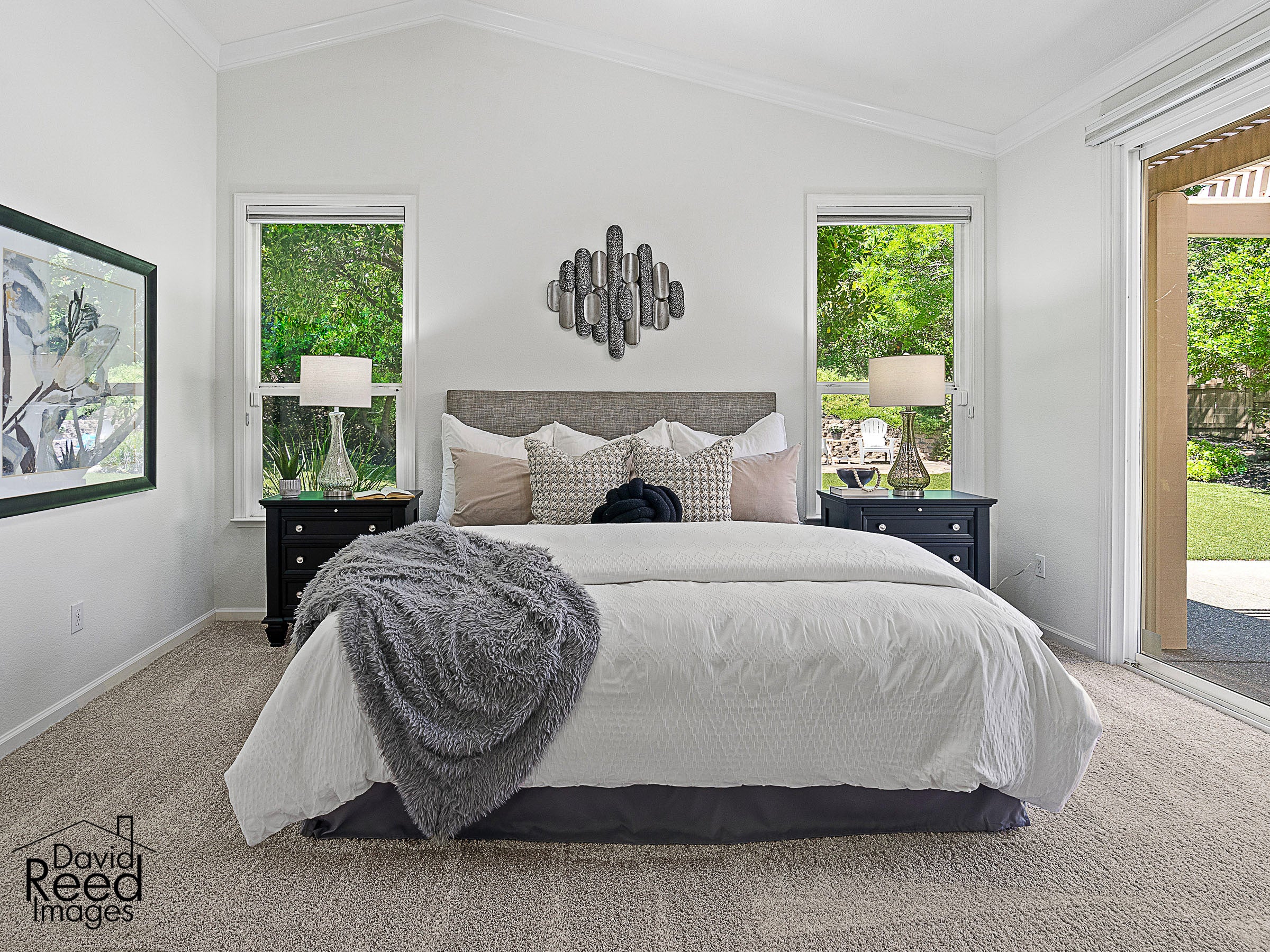 4000_MeadowWoodDrive_Int_Bedroom1_1_01