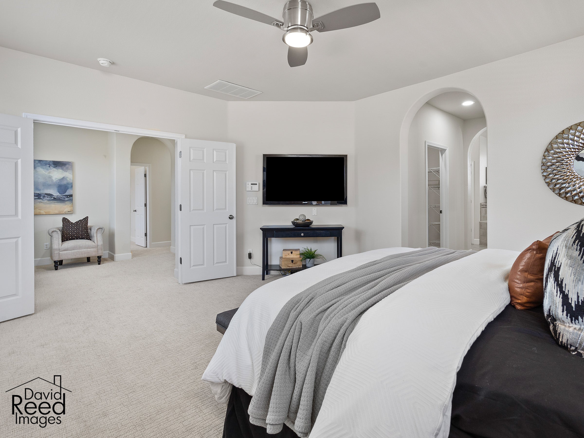 4093_BothwellCircle_Int_Bedroom1_1_02