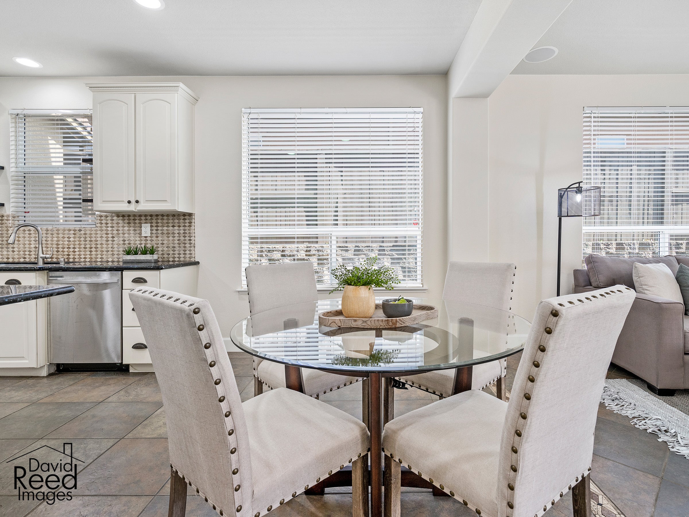 4093_BothwellCircle_Int_Kitchen_3_10
