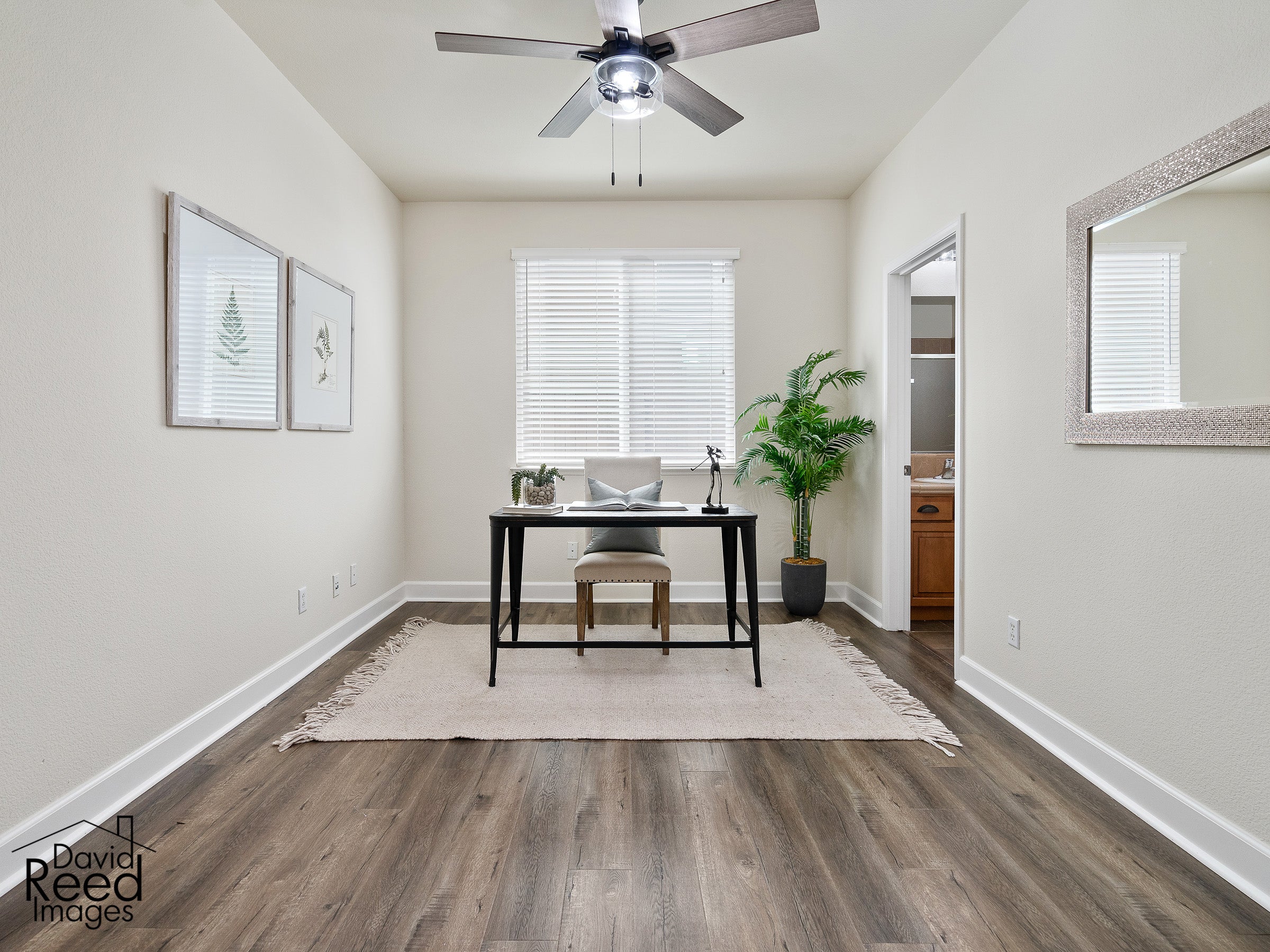 4093_BothwellCircle_Int_Office_1_01