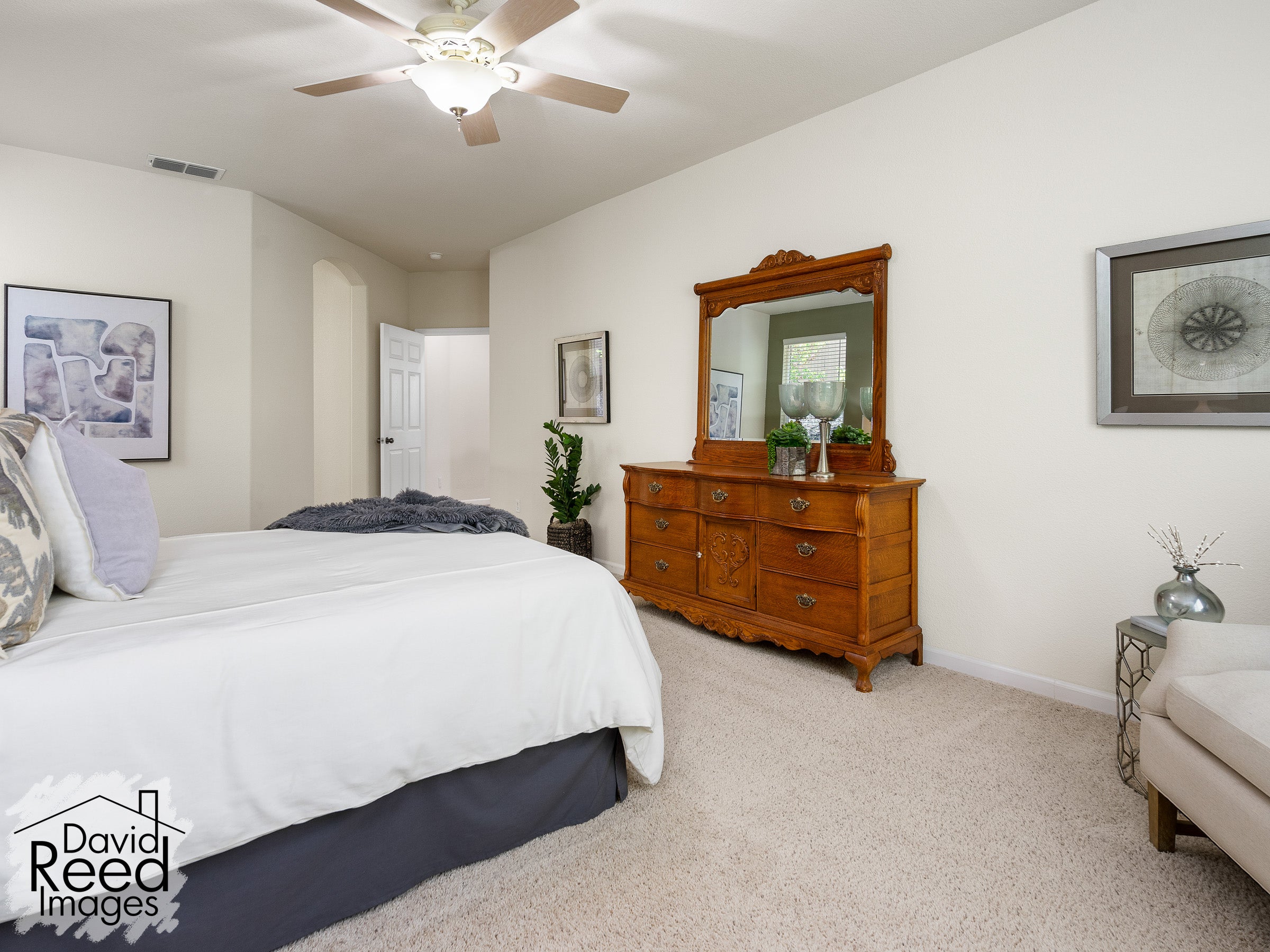 4142_TorrazzoWay_Int_Bedroom1_1_02