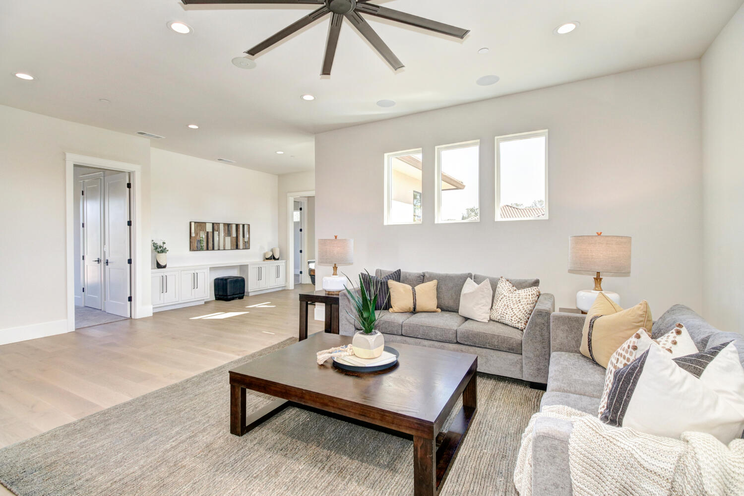 416_Coronado_Ct_El_Dorado-large-049-049-049-1500x1000-72dpi