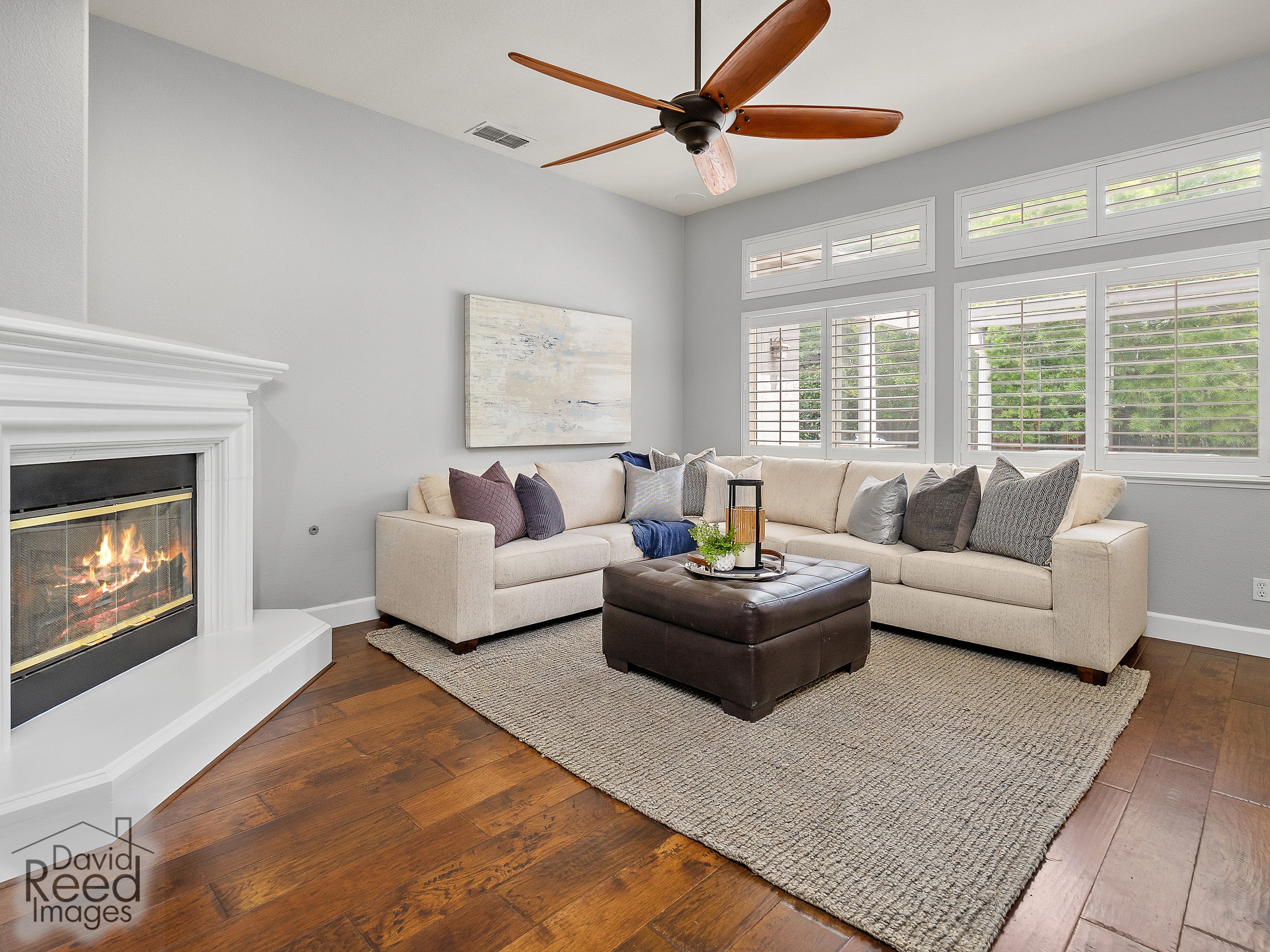 4185_MeadowWoodDrive_Int_FamilyRoom_1_01_WithFire