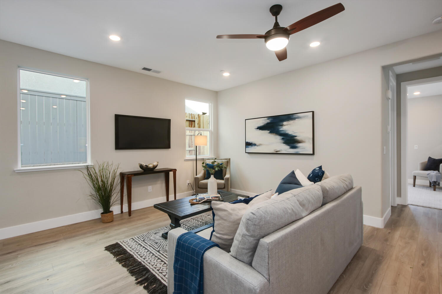 4835_White_Pine_Dr_Folsom_CA-large-049-042-049-1500x1000-72dpi