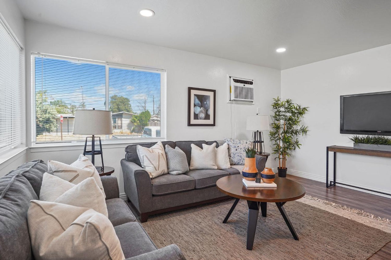 48th_Ave_Sacramento_1