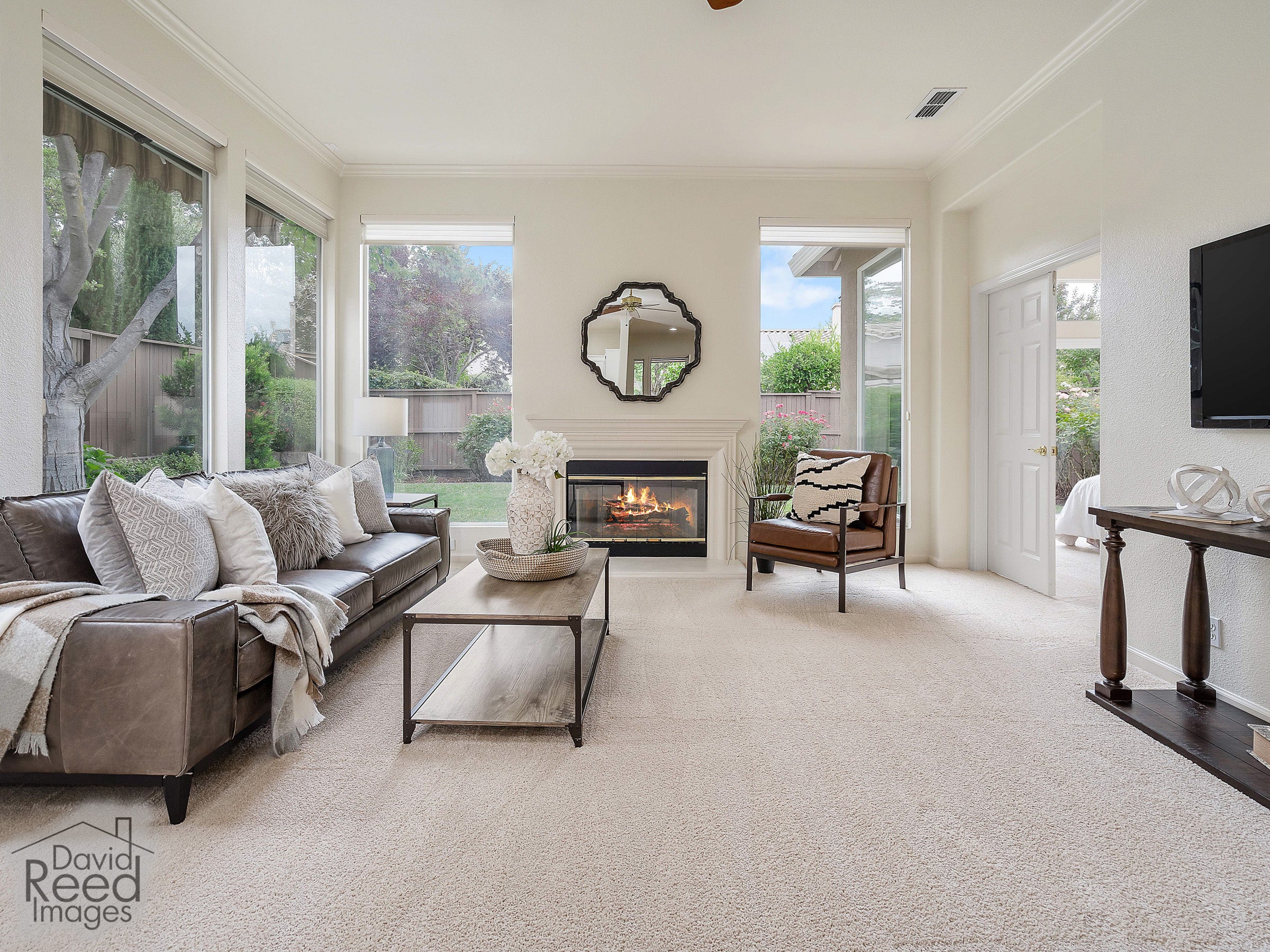 5035_TaylorWay_Int_FamilyRoom_1_02_WithFire
