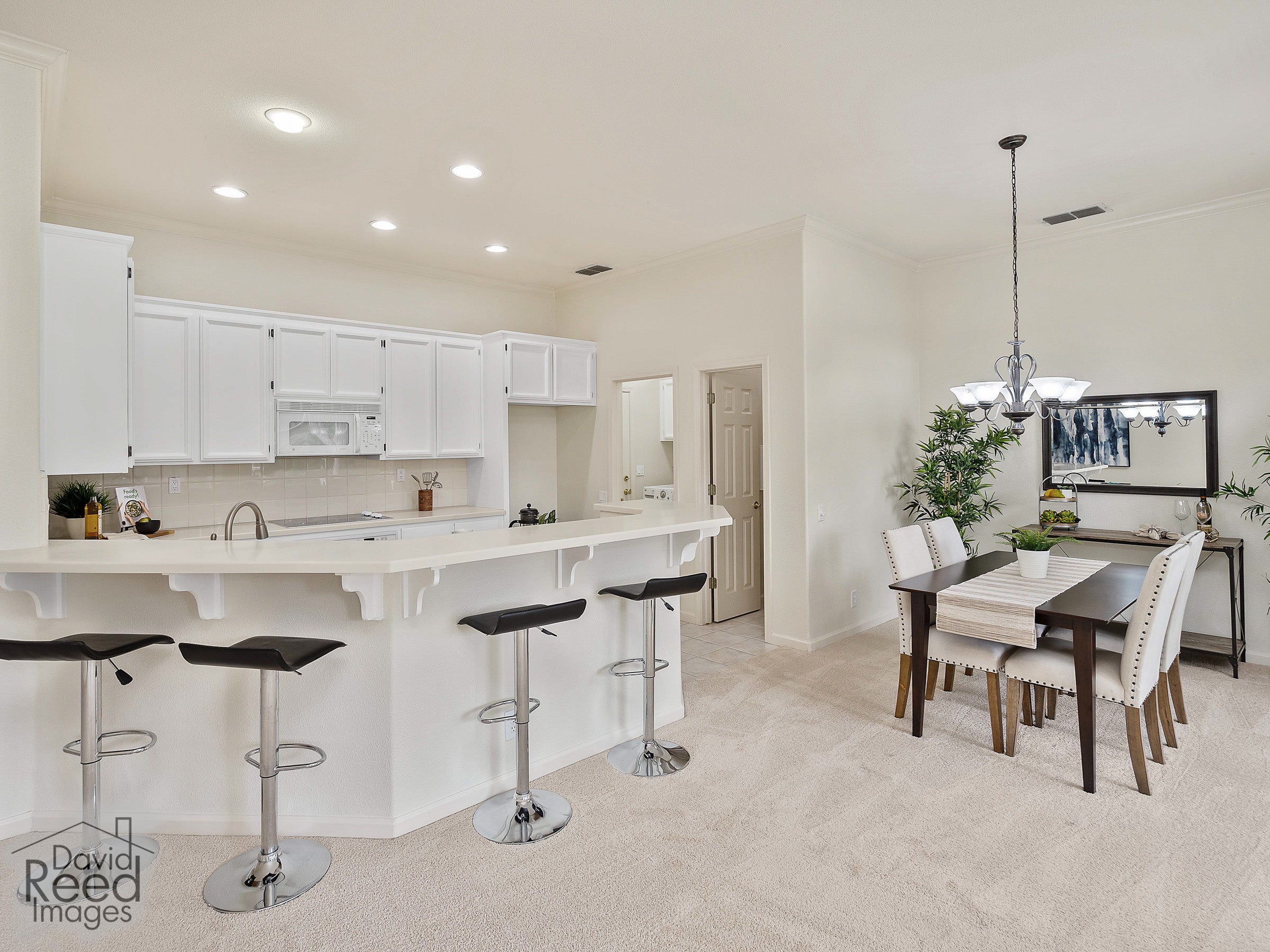 5035_TaylorWay_Int_Kitchen_1_01