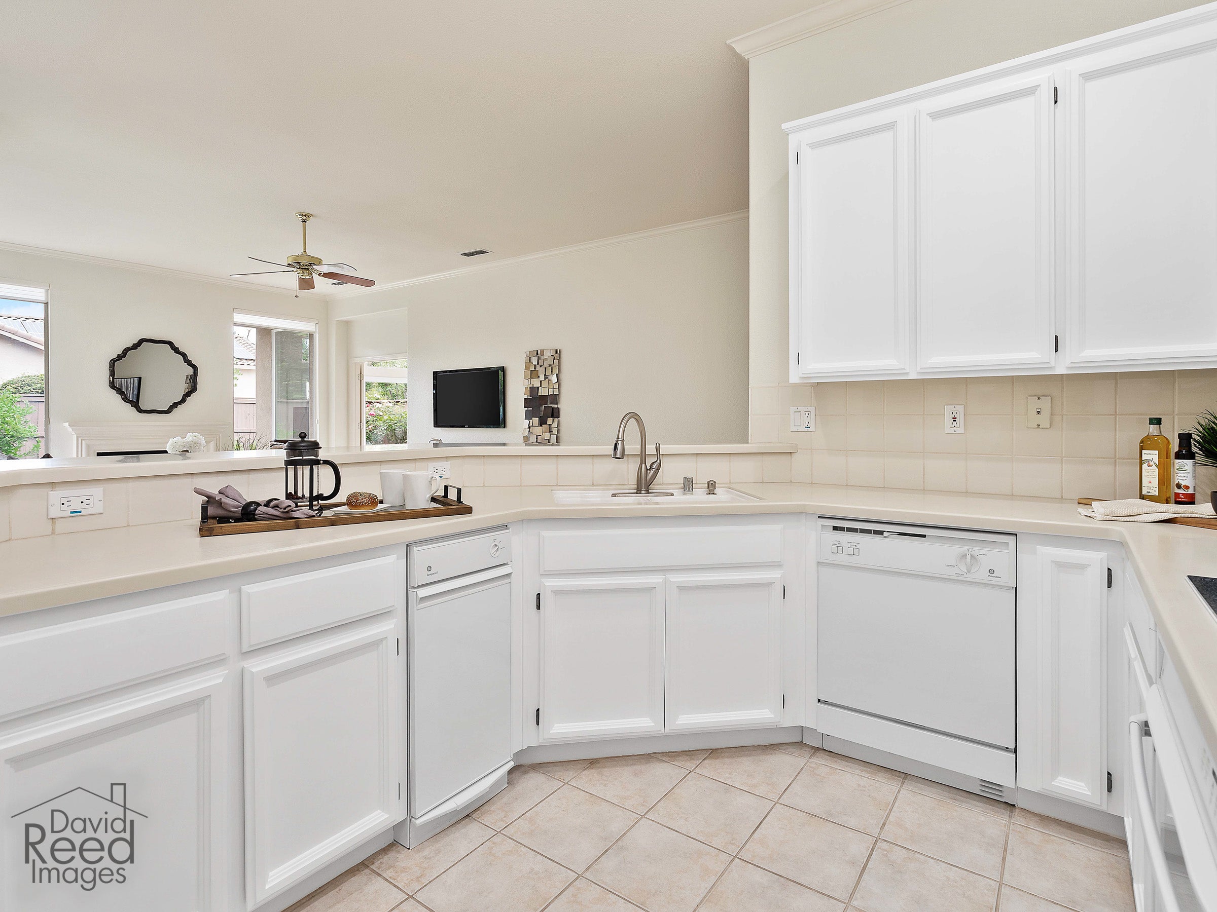 5035_TaylorWay_Int_Kitchen_1_03