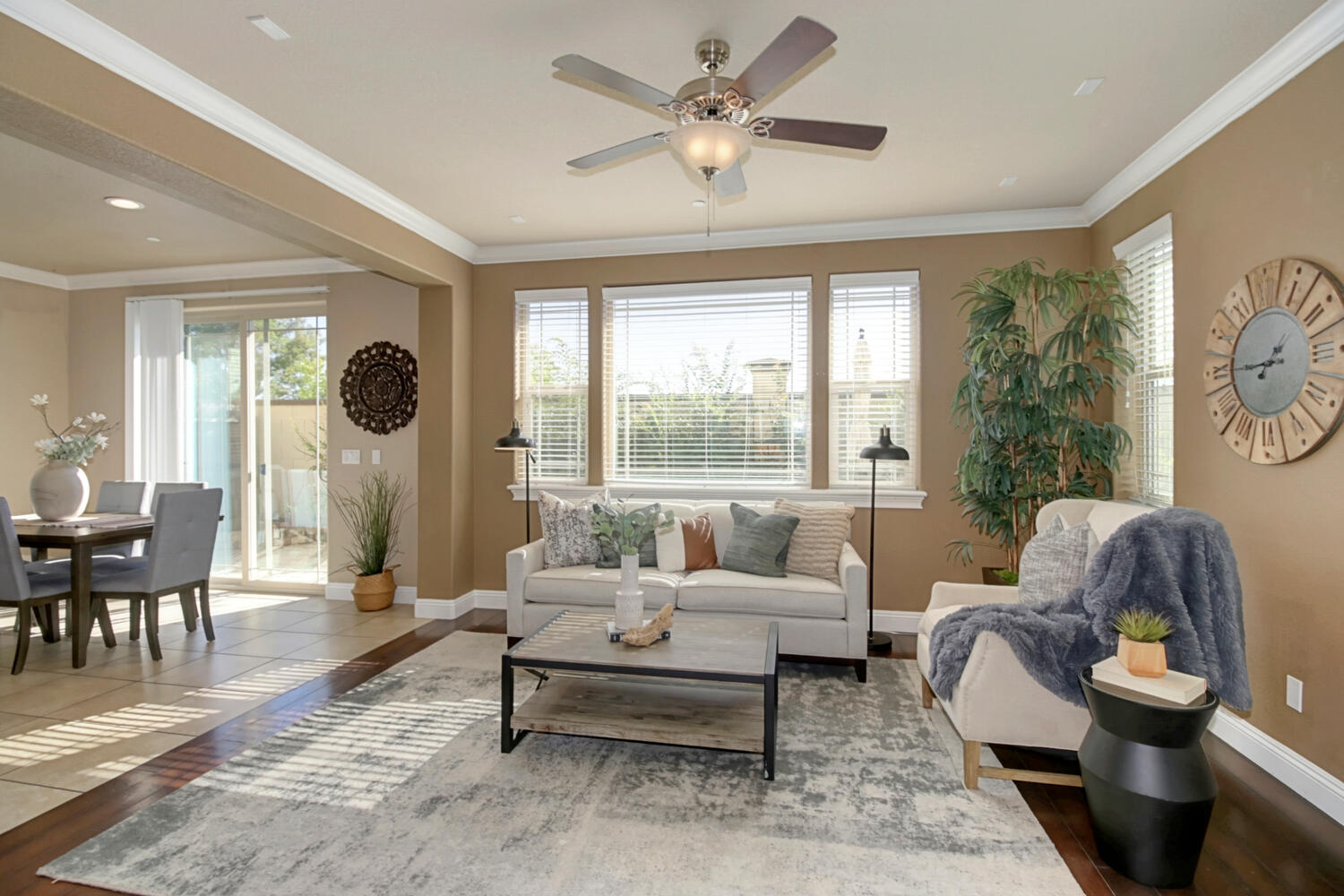 565_Addison_Ct_Folsom_CA_95630-large-007-007-007-1500x1000-72dpi