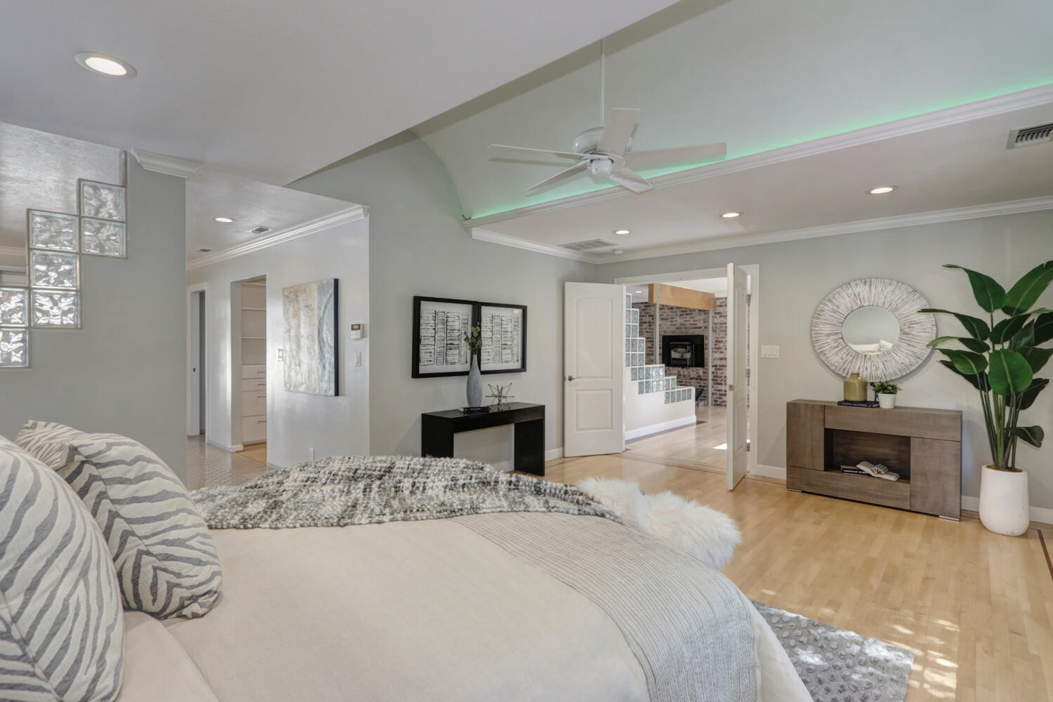5830_Hoffman_Ln_Fair_Oaks_CA-large-044-044-044-1500x1000-72dpi