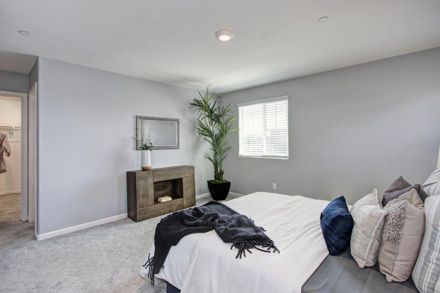 6024_Emerald_Park_Ln_Roseville-large-025-027-025-1500x1000-72dpi