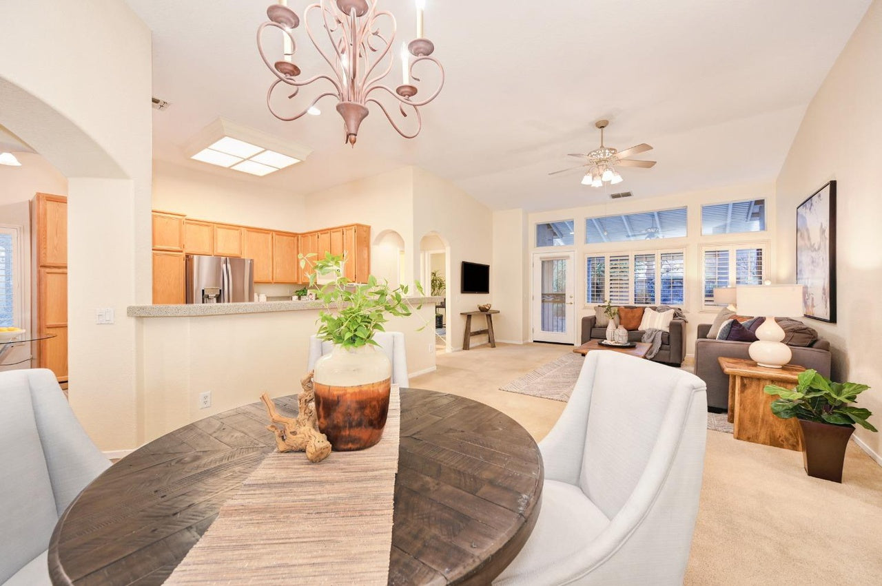 658_Diamond_Glen_Cir_Folsom_1