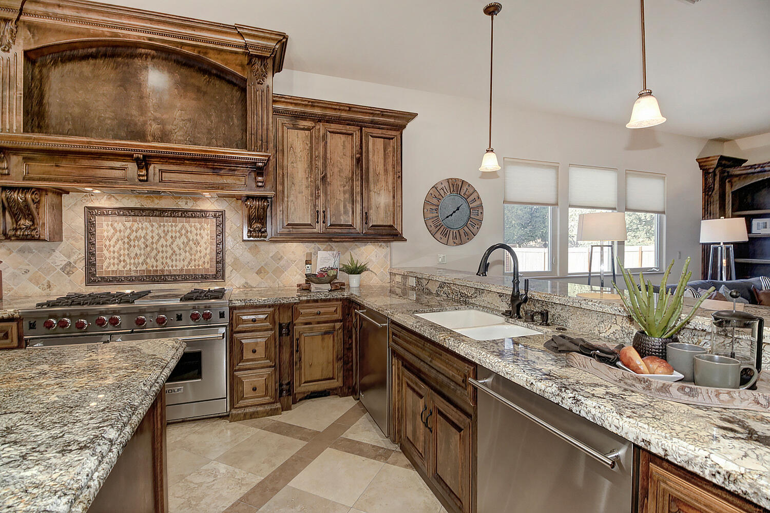 671_Avalanche_Peak_Way_Folsom-large-014-013-014-1500x1000-72dpi