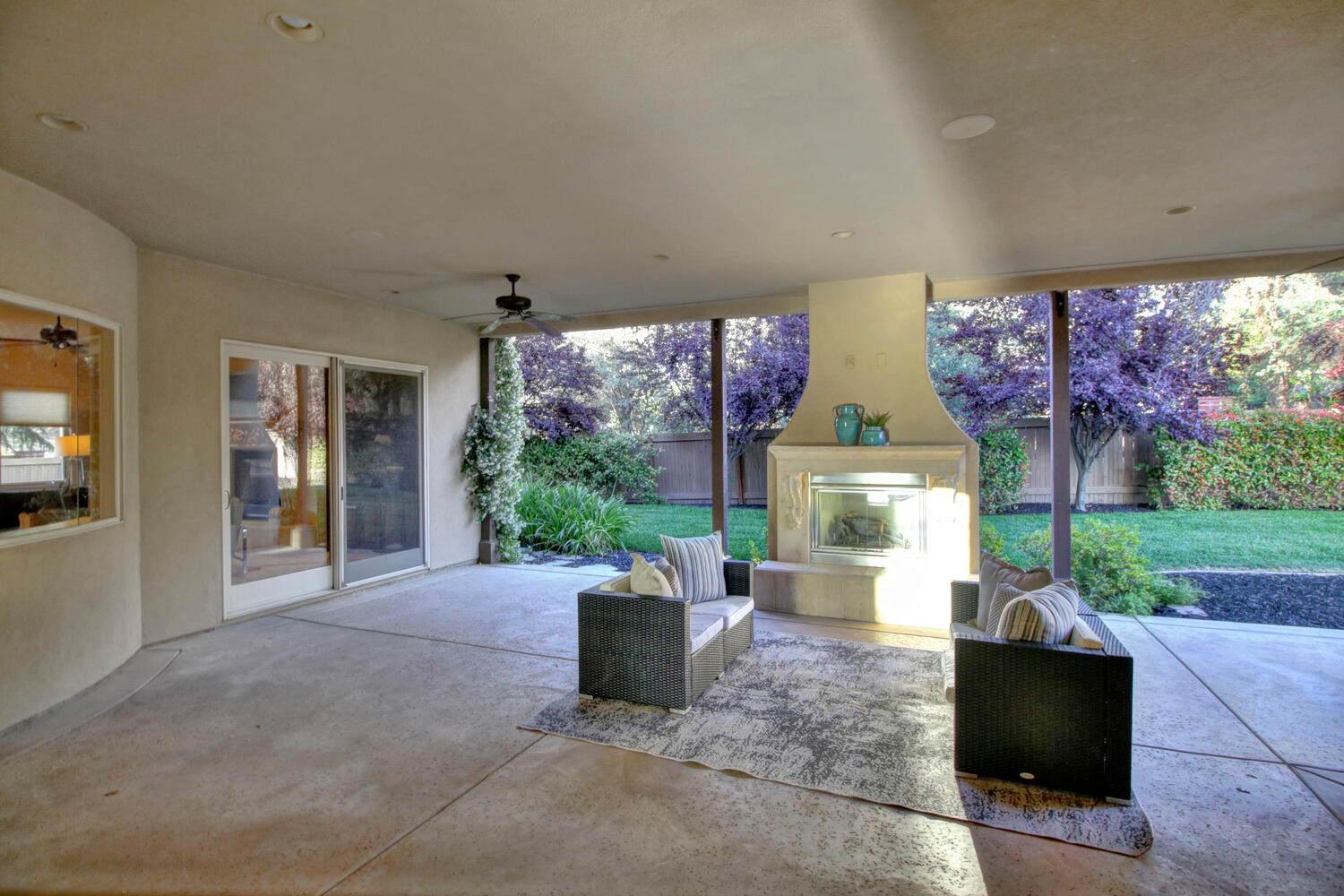 671_Avalanche_Peak_Way_Folsom-large-047-052-047-1500x1000-72dpi