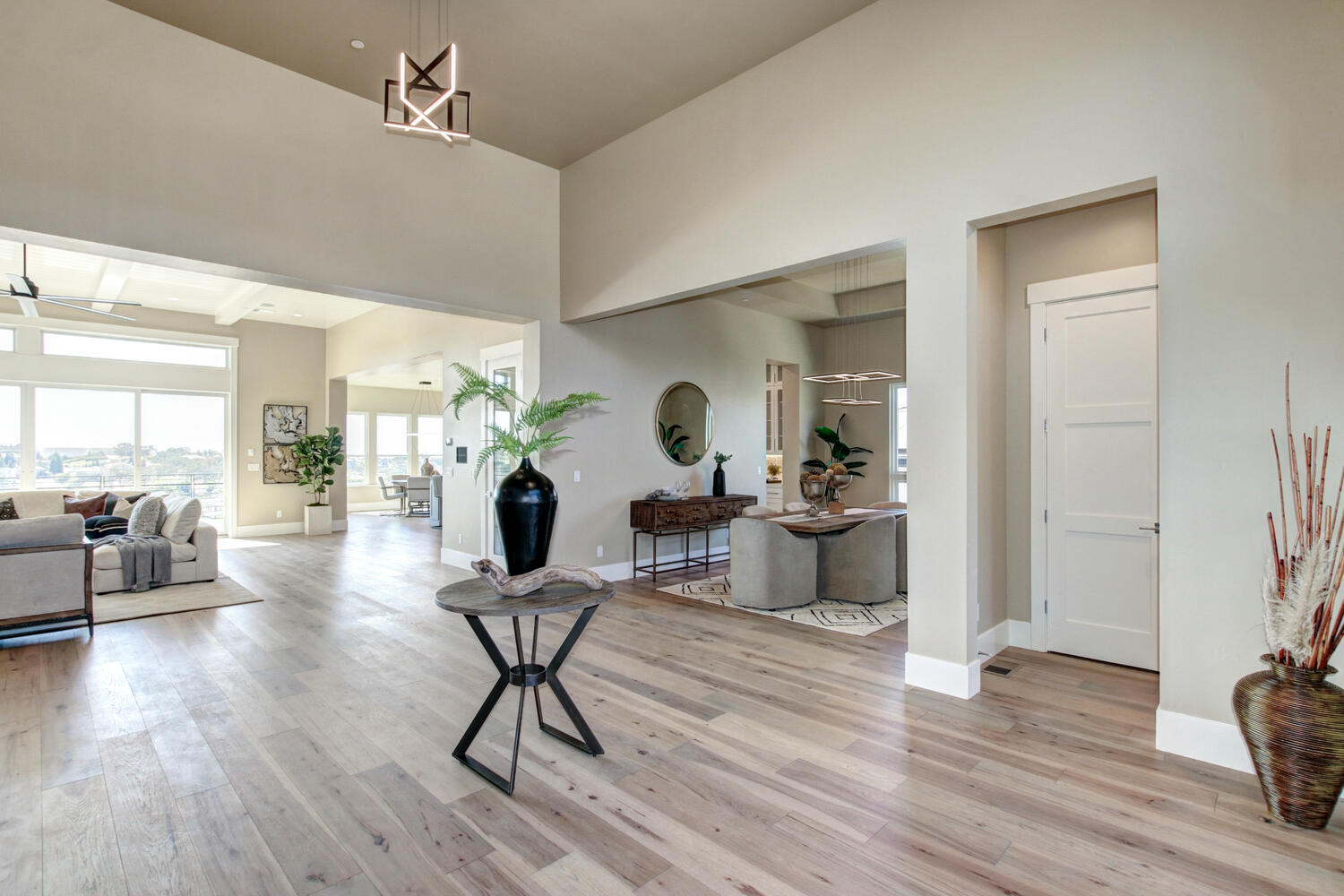 695_Townsend_Ct_Folsom_CA-large-008-010-008-1500x1000-72dpi
