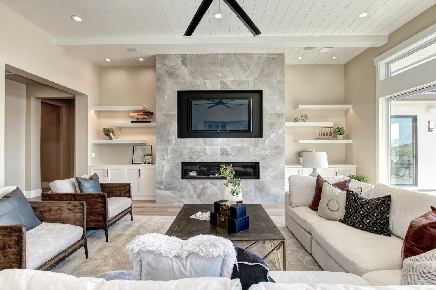 695_Townsend_Ct_Folsom_CA-large-016-018-016-1500x1000-72dpi
