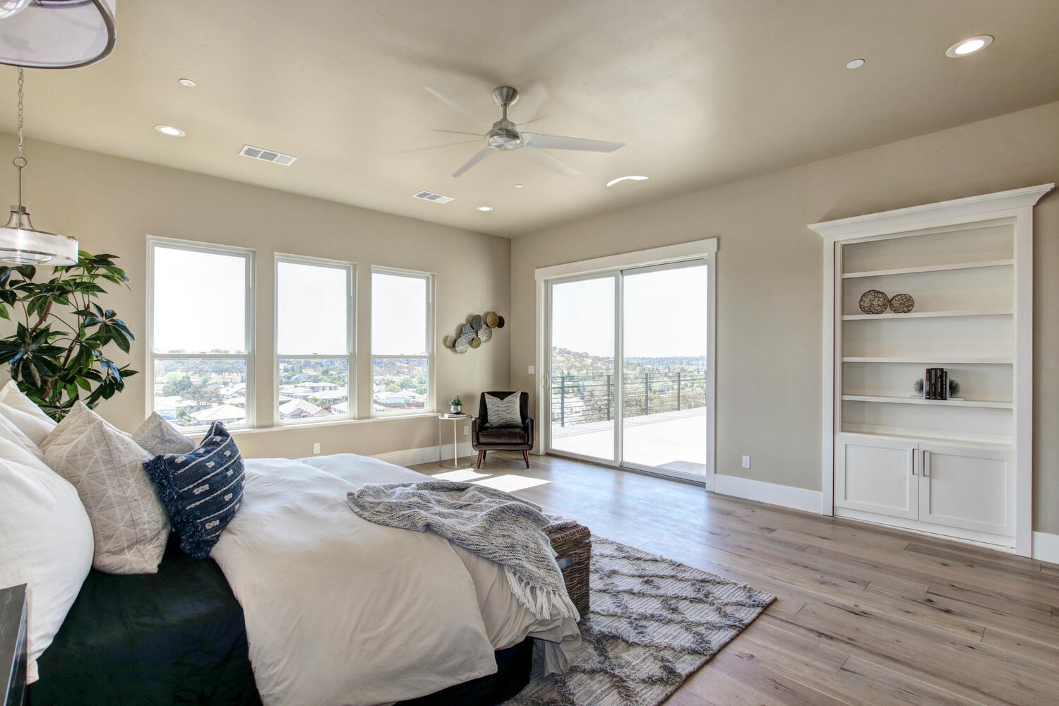 695_Townsend_Ct_Folsom_CA-large-033-063-033-1500x1000-72dpi