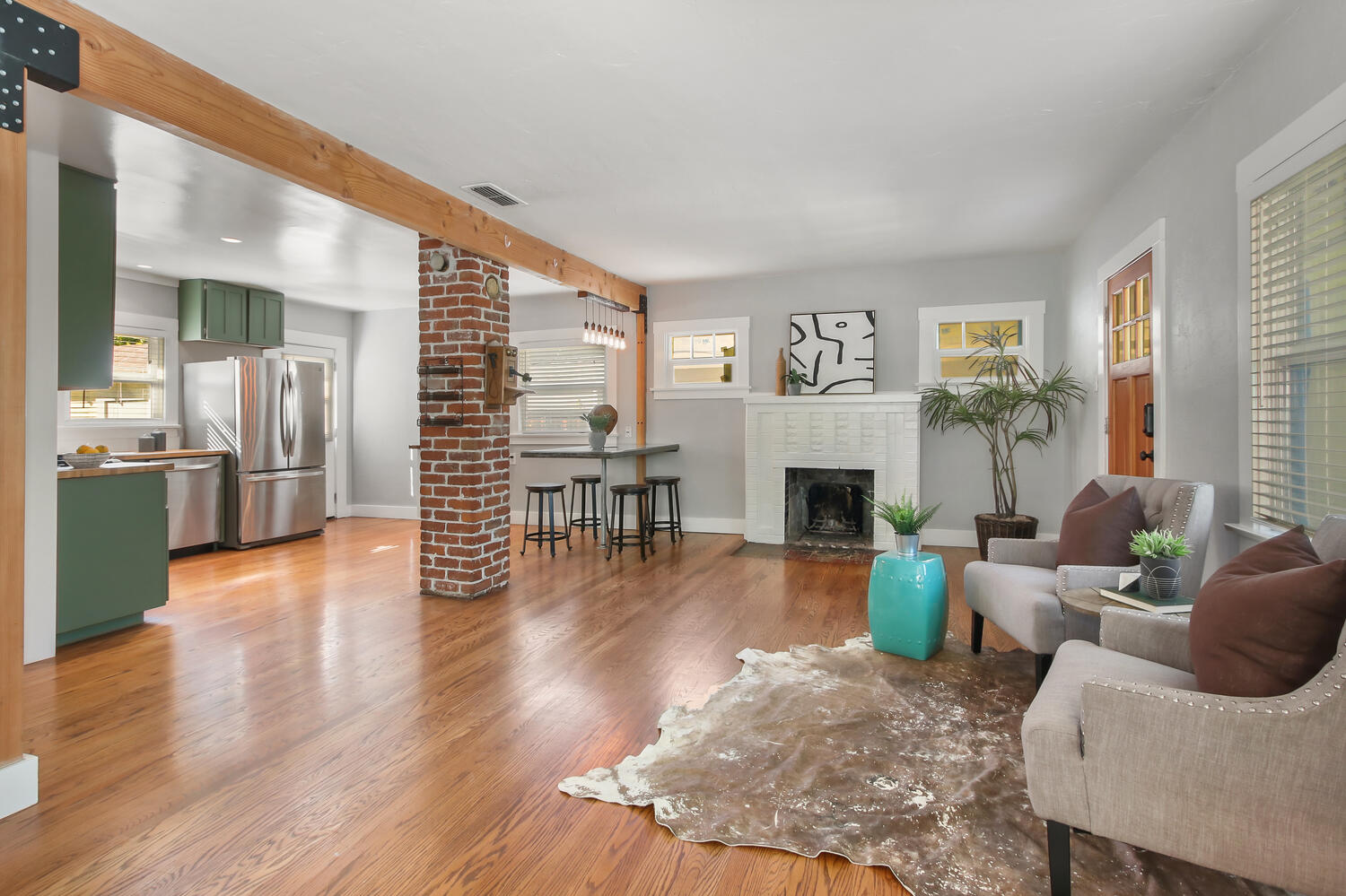 700_San_Miguel_Way_Sacramento-large-010-011-010-1500x1000-72dpi