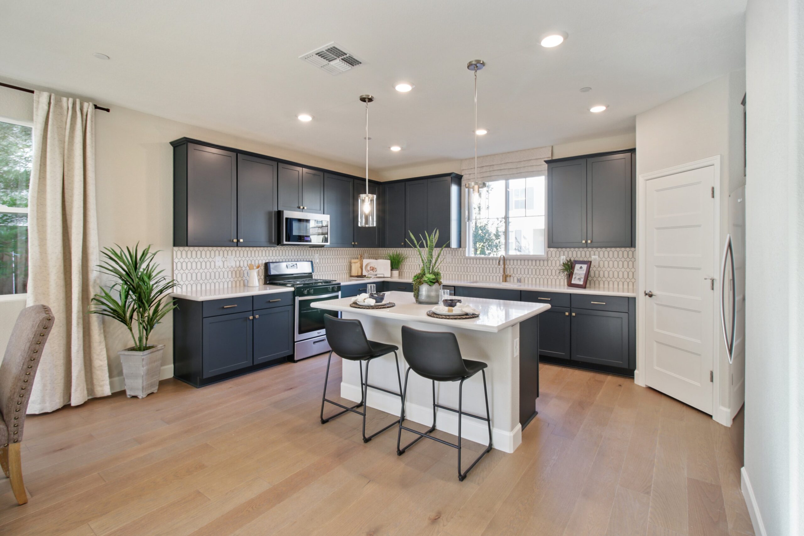8246_Joecy_Way_Elk_Grove-4