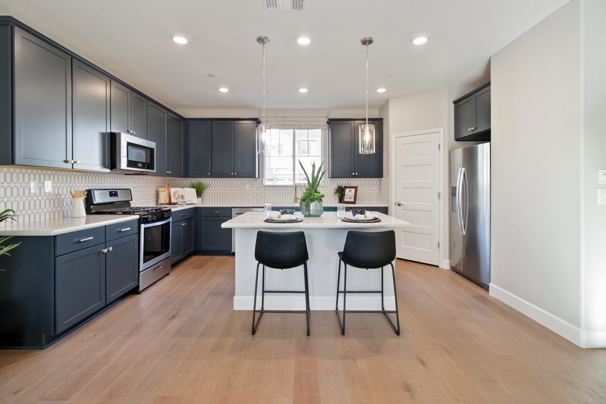 8246_Joecy_Way_Elk_Grove-5