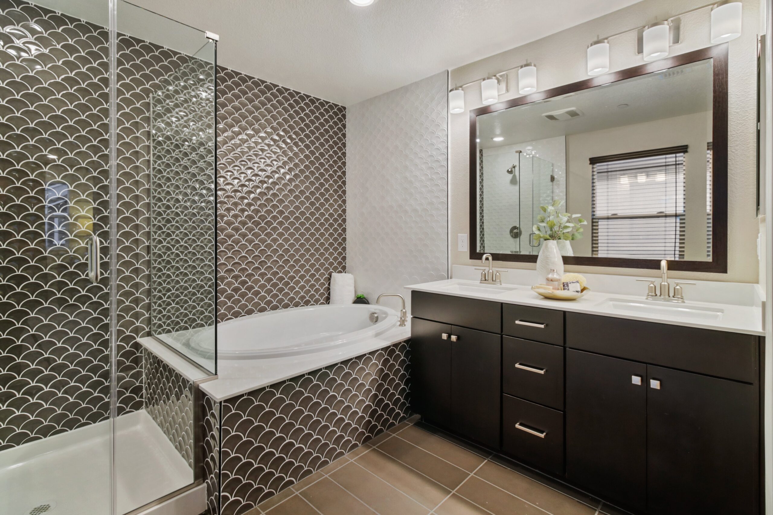 8250_Joecy_Way_Elk_Grove-13