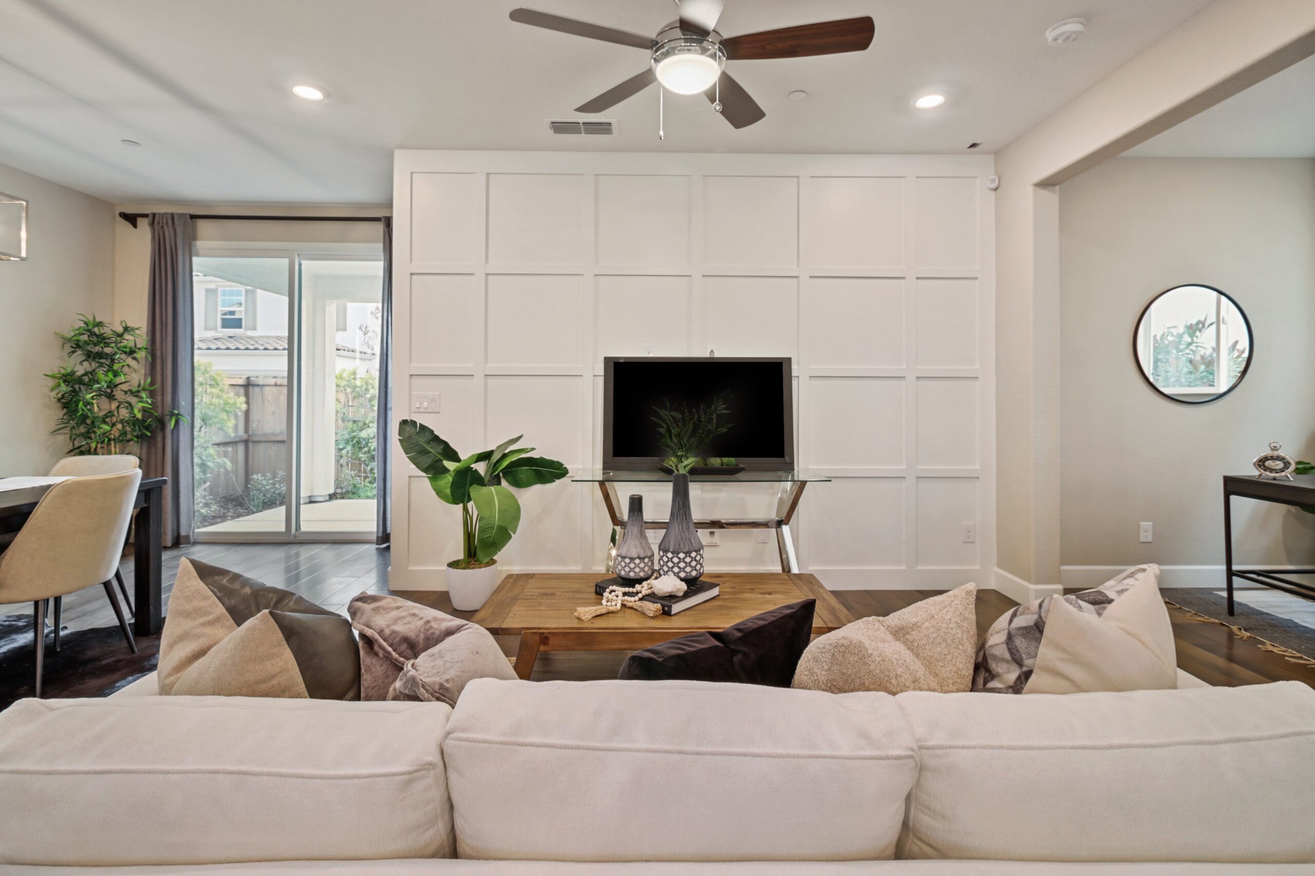 8250_Joecy_Way_Elk_Grove-2